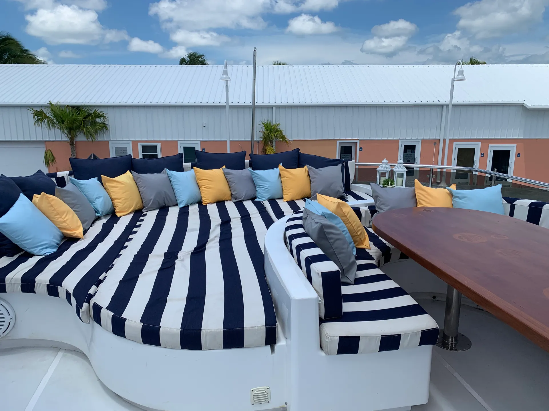 Experience the Ultimate Yacht Charter Aboard MIA – 90’ Luxury Yacht