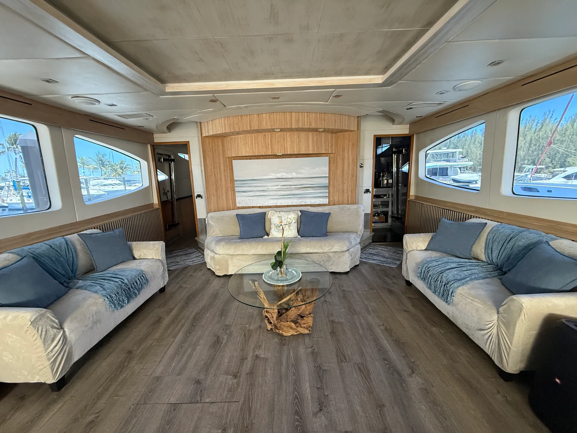 Experience the Ultimate Yacht Charter Aboard MIA – 90’ Luxury Yacht