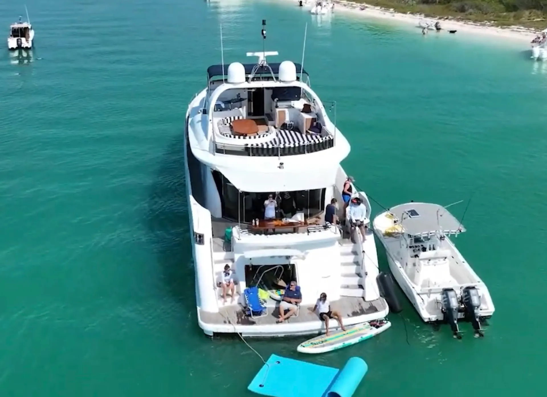 Experience the Ultimate Yacht Charter Aboard MIA – 90’ Luxury Yacht