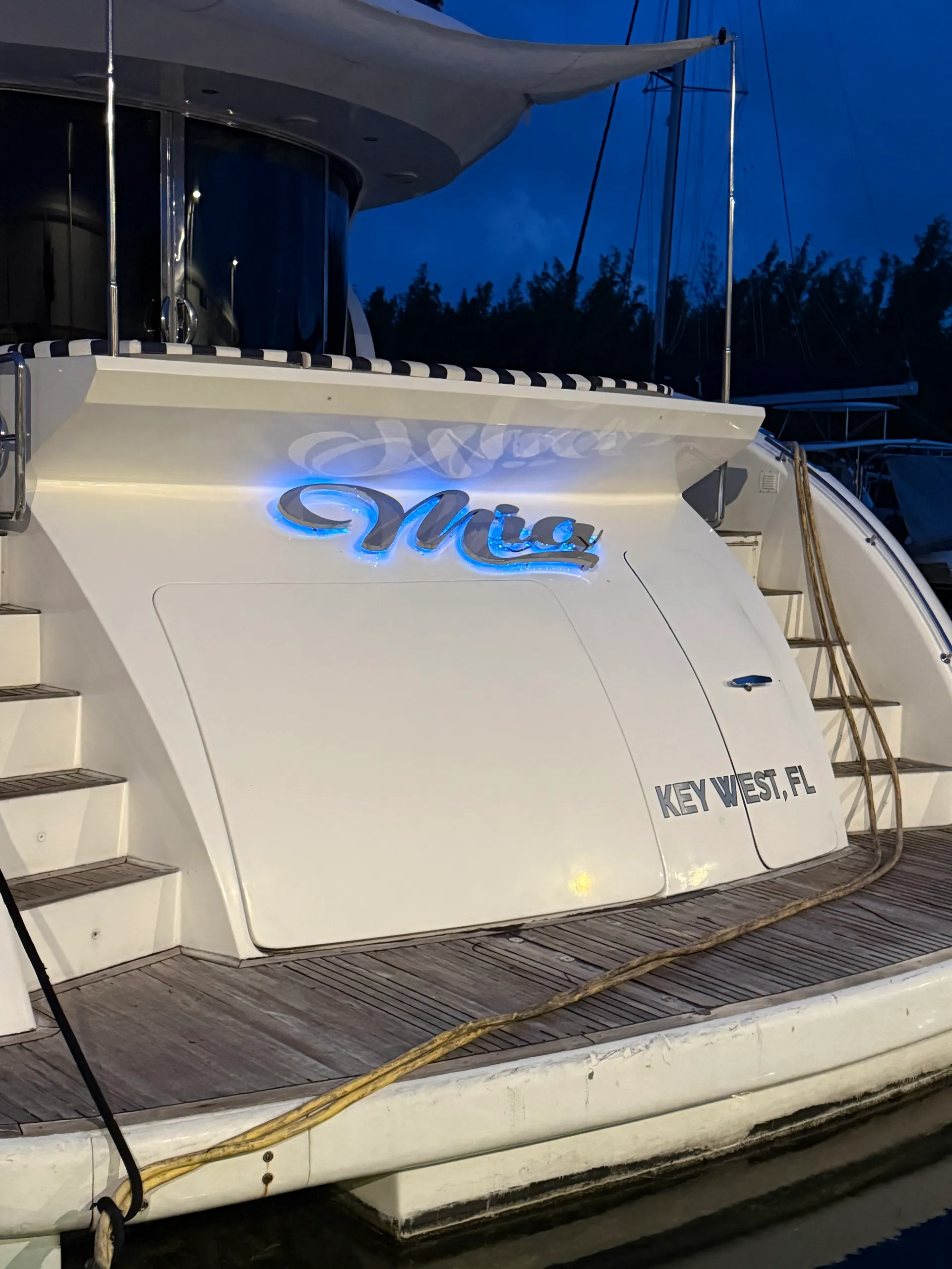 Experience the Ultimate Yacht Charter Aboard MIA – 90’ Luxury Yacht