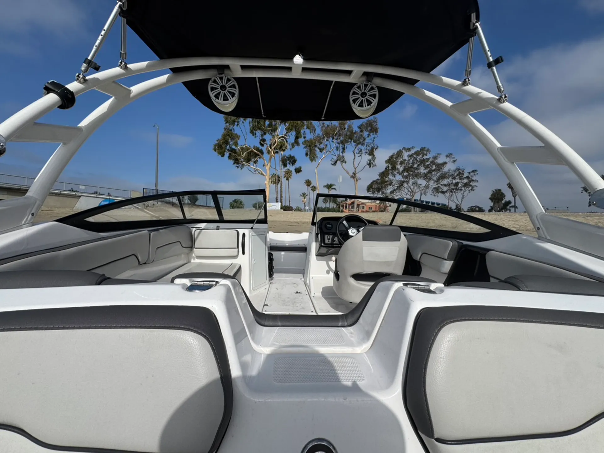19ft Yamaha AR190 Bowrider – Long Beach, 8 Passengers