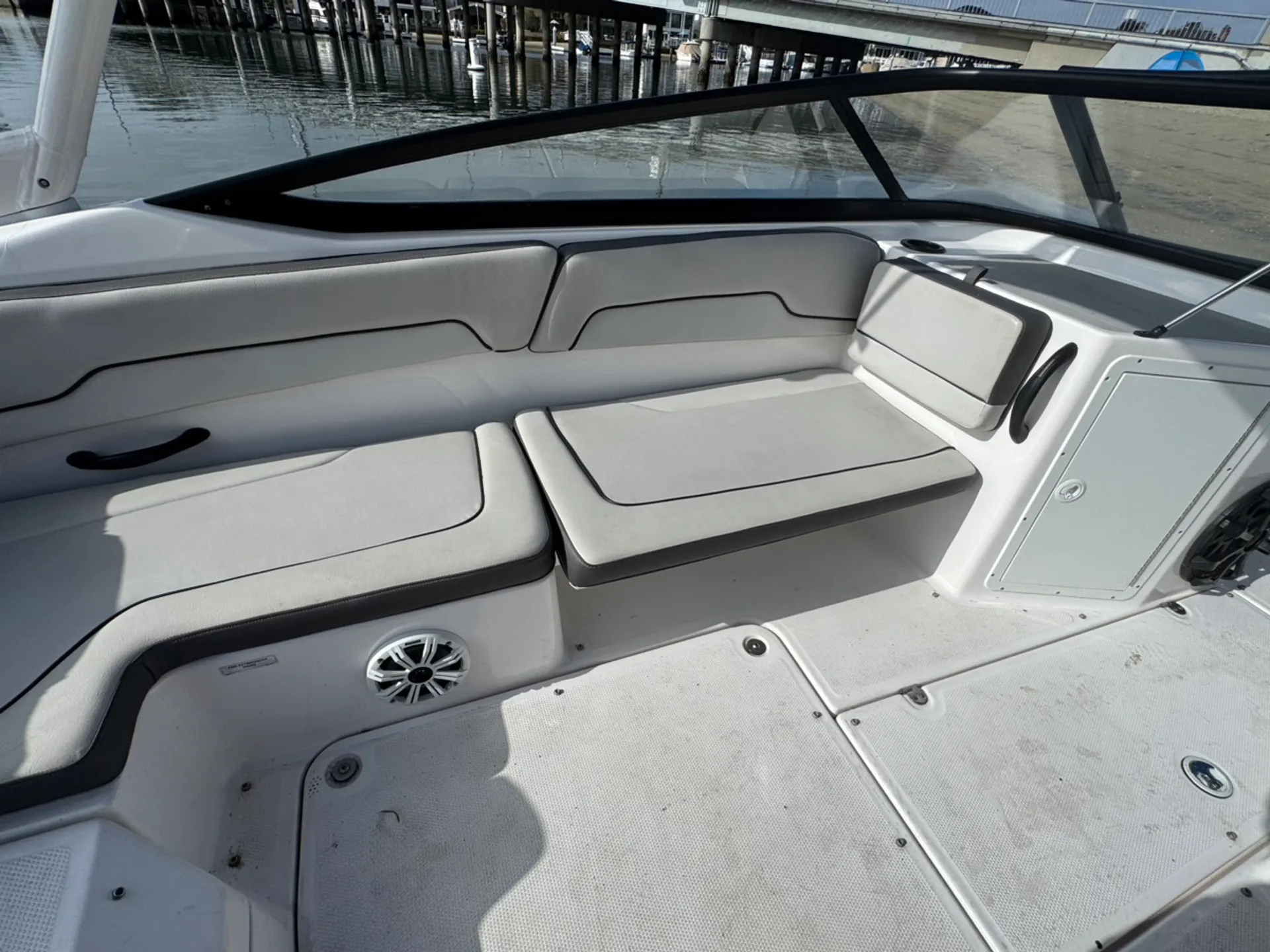 19ft Yamaha AR190 Bowrider – Long Beach, 8 Passengers