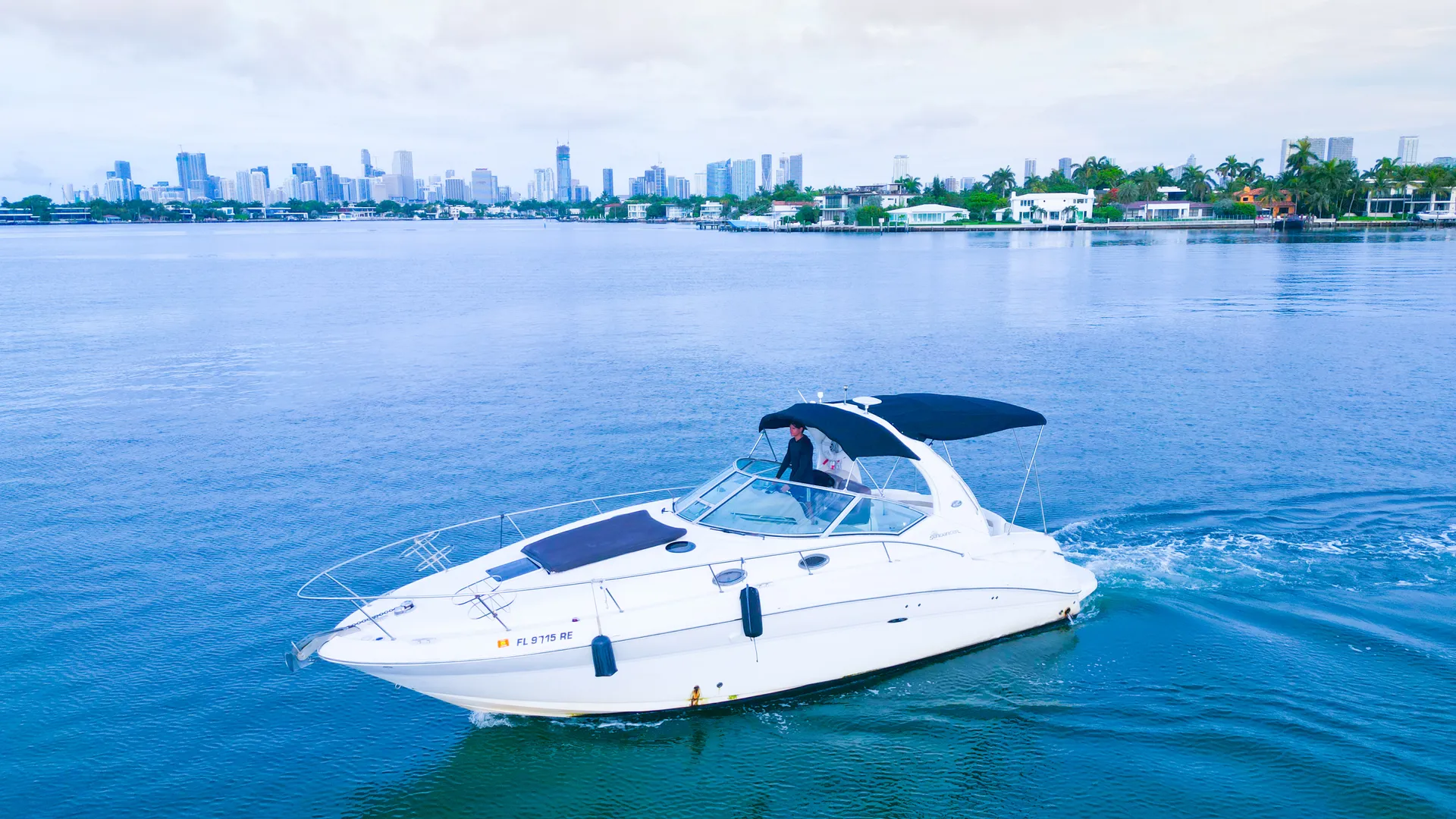 Sea Ray Sundancer "Julieta" in Miami, FL — photo 9