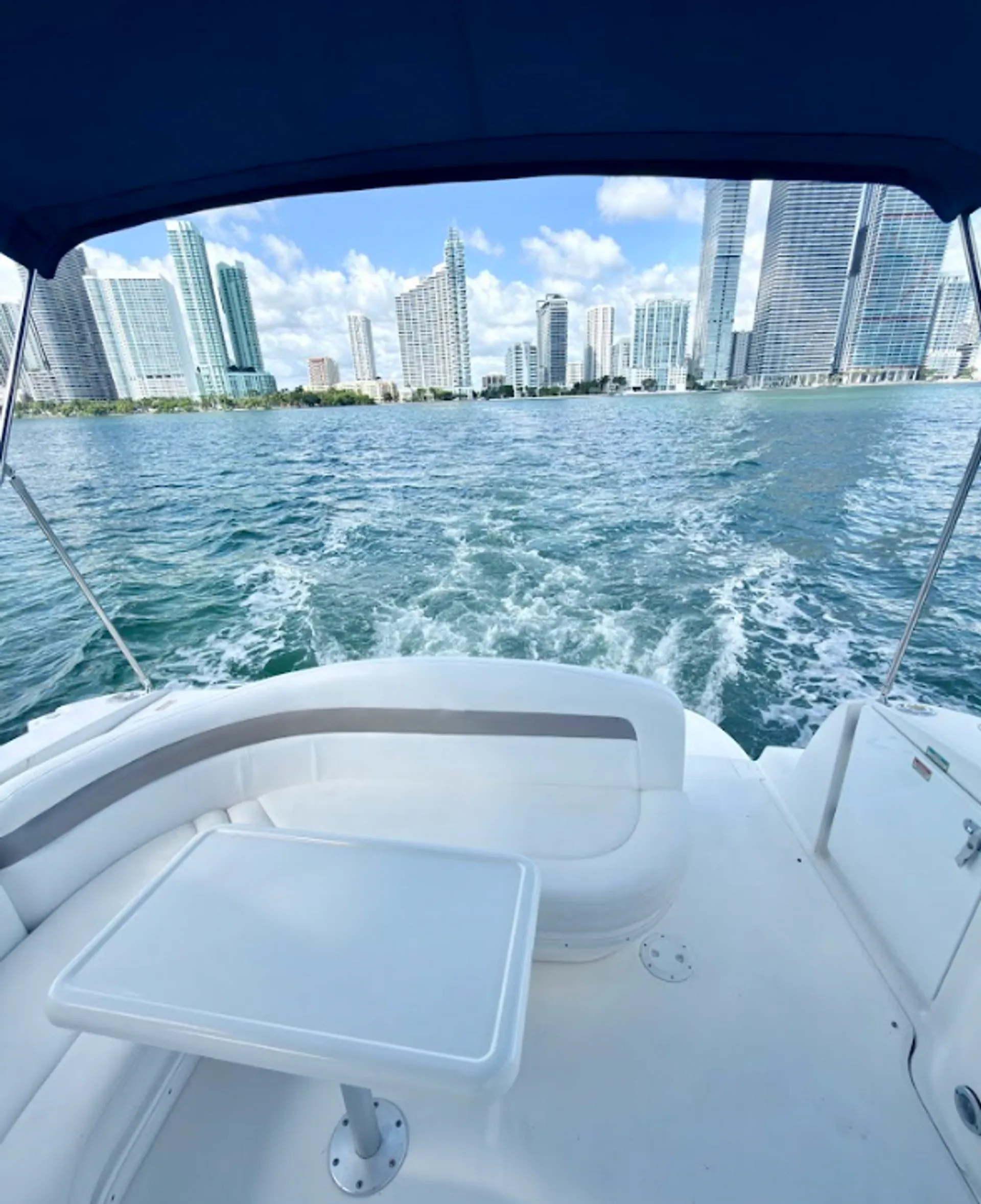 Sea Ray Sundancer in Miami, FL — photo 6