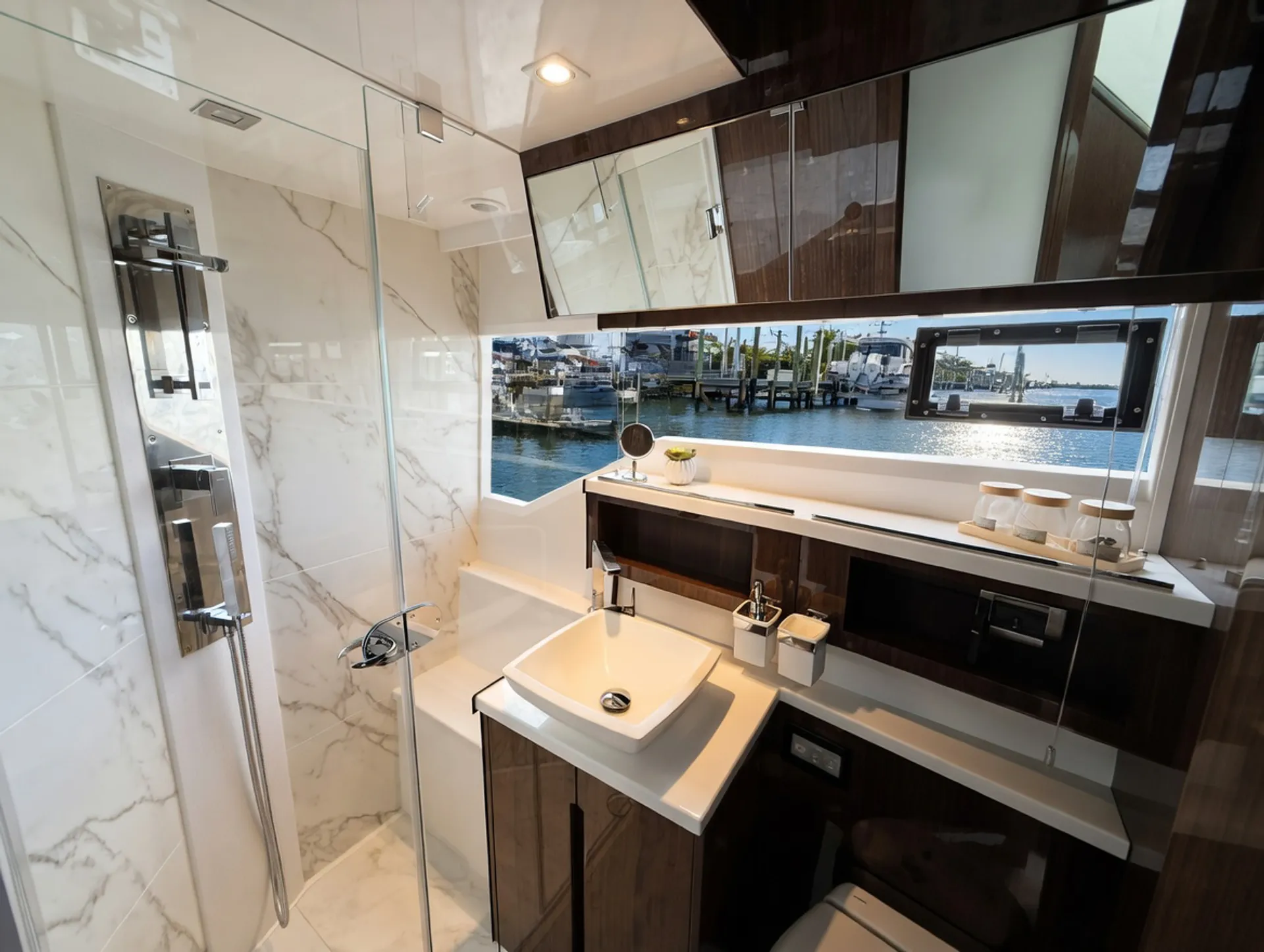 Galeon 500 Flybridge in Apollo Beach, FL — photo 6