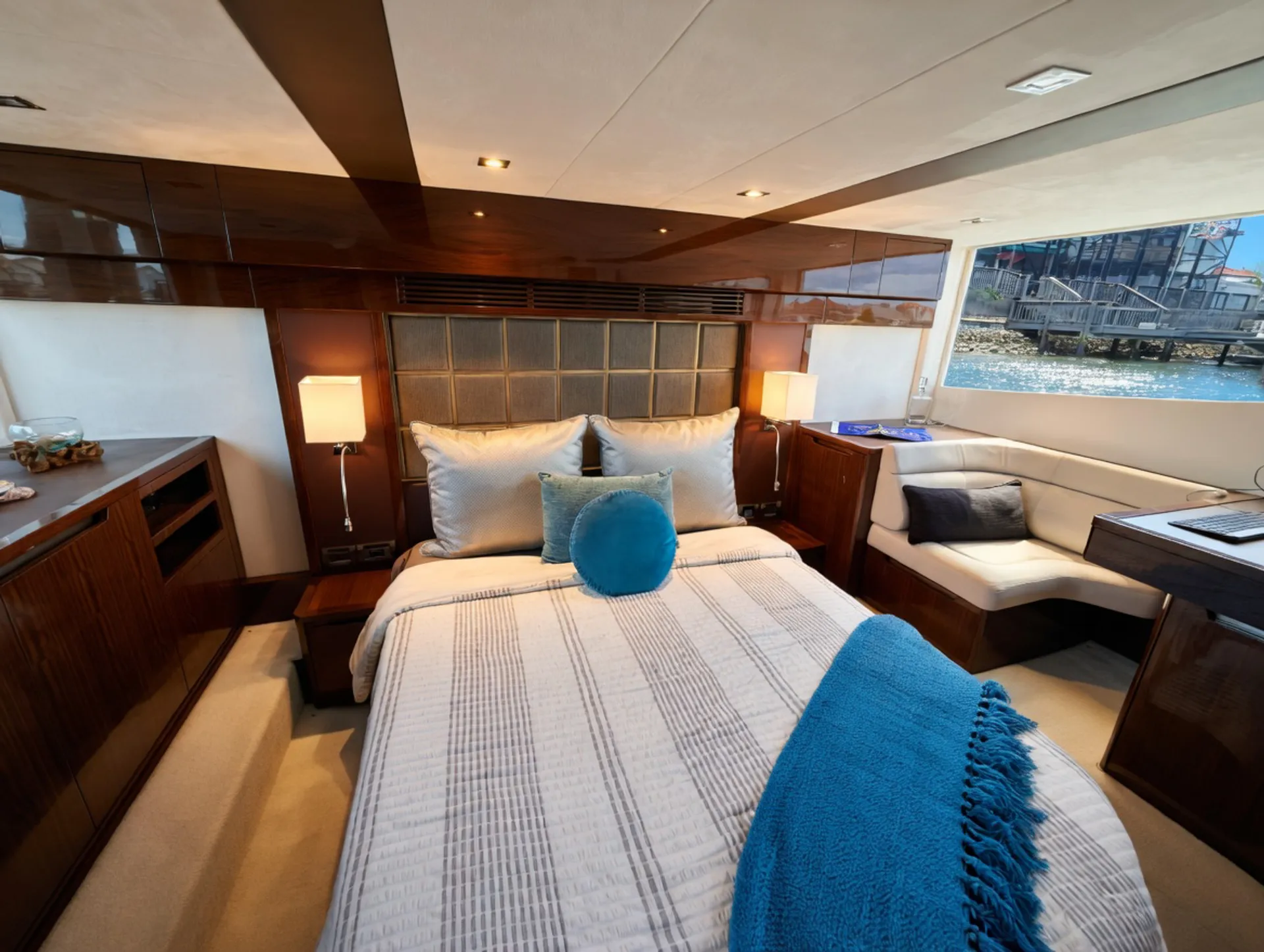 Galeon 500 Flybridge in Apollo Beach, FL — photo 7