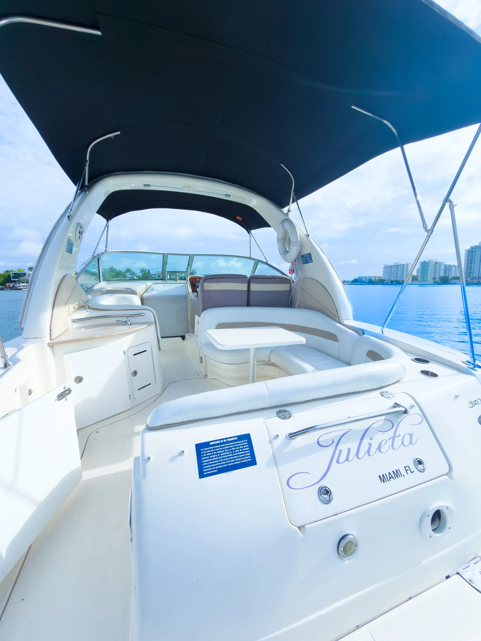 Miami Yacht Experience 35ft Sea Ray Sundancer for 12 Guests