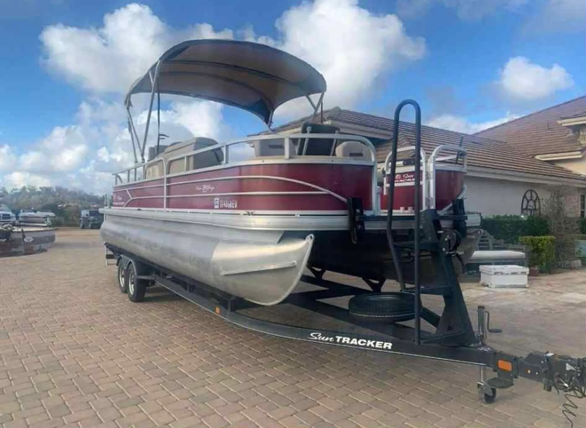 SUN TRACKER FISHIN' BARGE 24 DLX in Peoria, AZ — photo 2