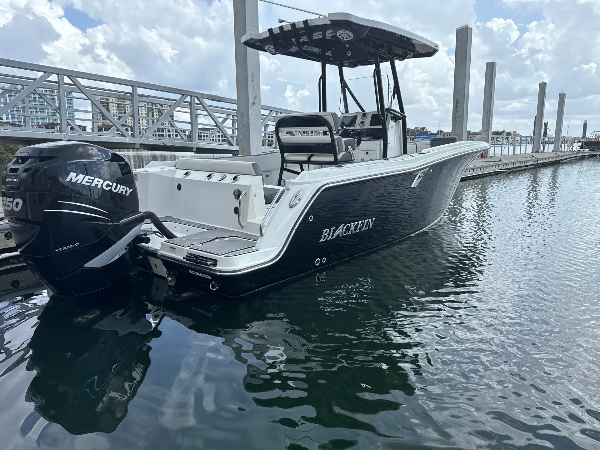 Blackfin  212 cc  in Tampa, FL — photo 3