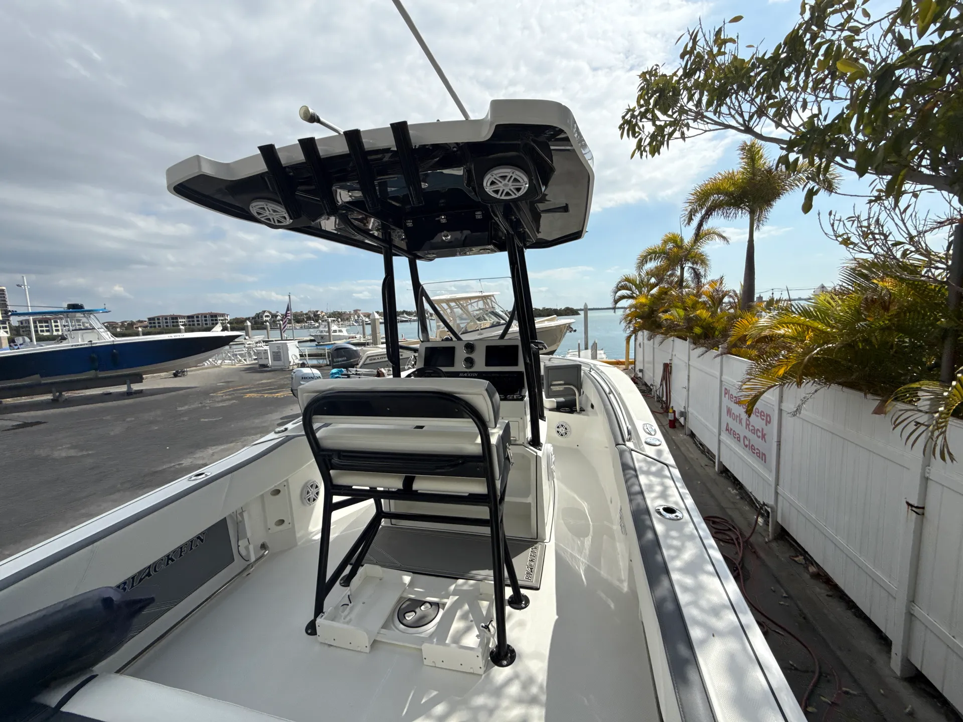 Blackfin  212 cc  in Tampa, FL — photo 5