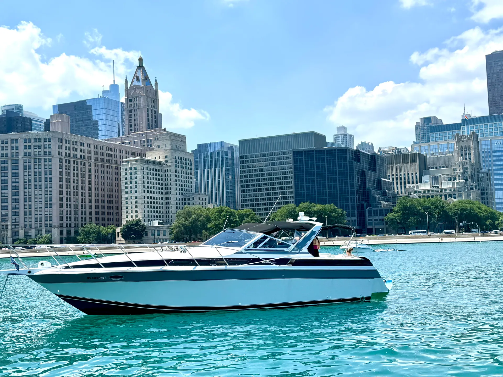 Chris Craft 412 Amerosport in Chicago, IL — photo 2