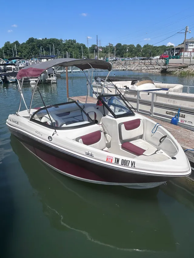 Rent a TAHOE BY TRACKER MARINE fish and ski in Nashville, TN near me