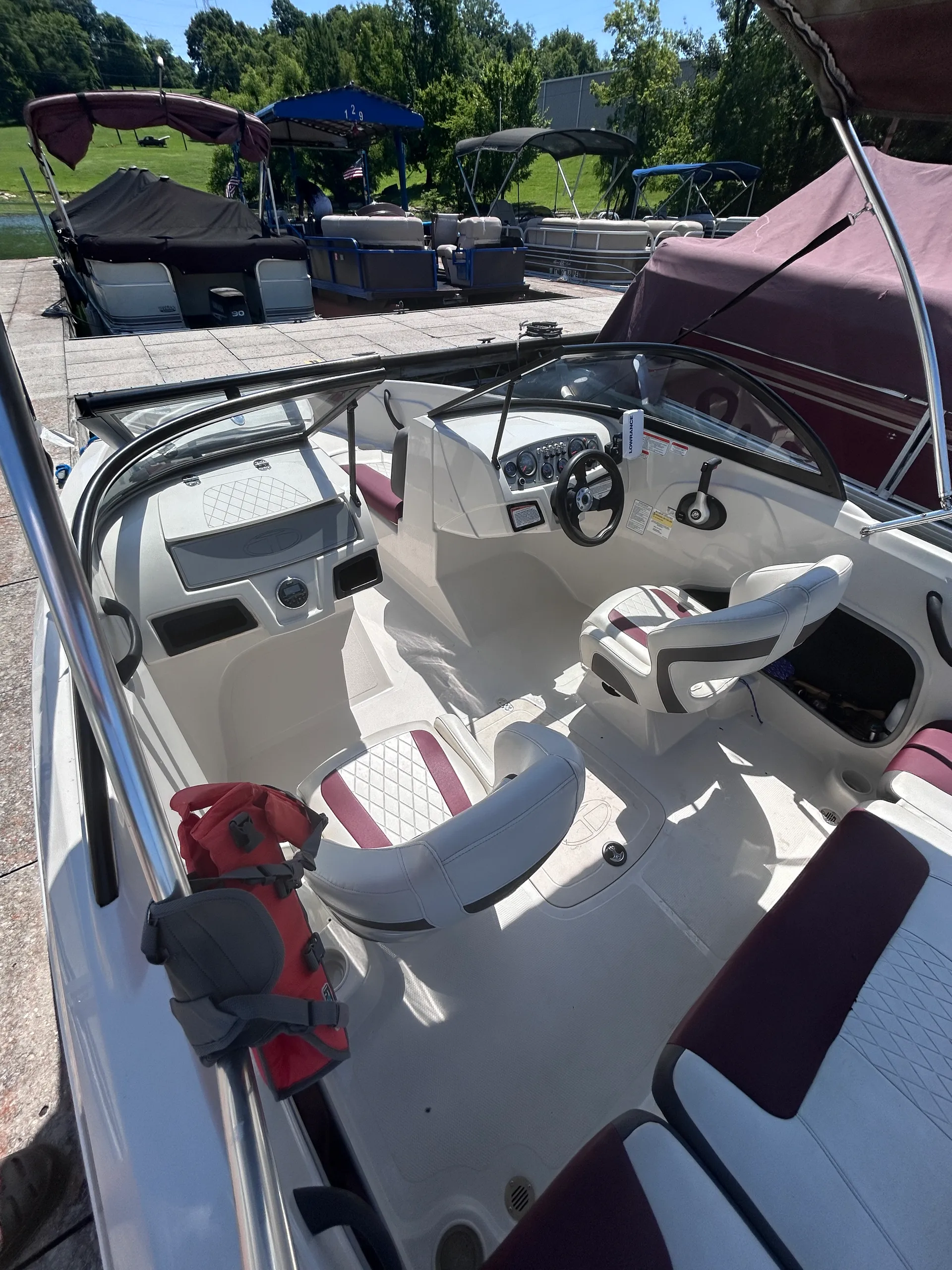 TAHOE BY TRACKER MARINE 400 TS  in Nashville, TN — photo 4