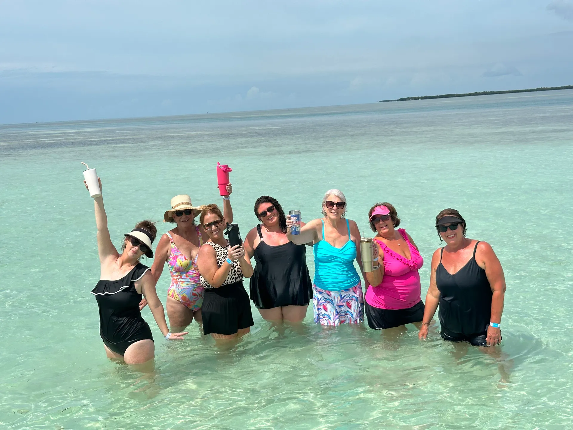 Tritoon party boat 