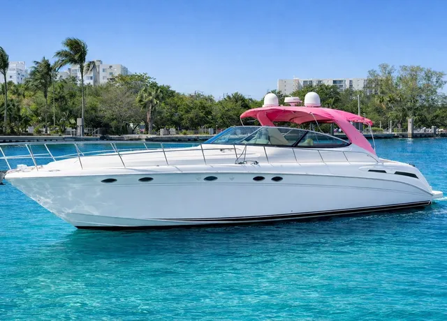 Rent a Azimut motor yacht in Miami, FL near me