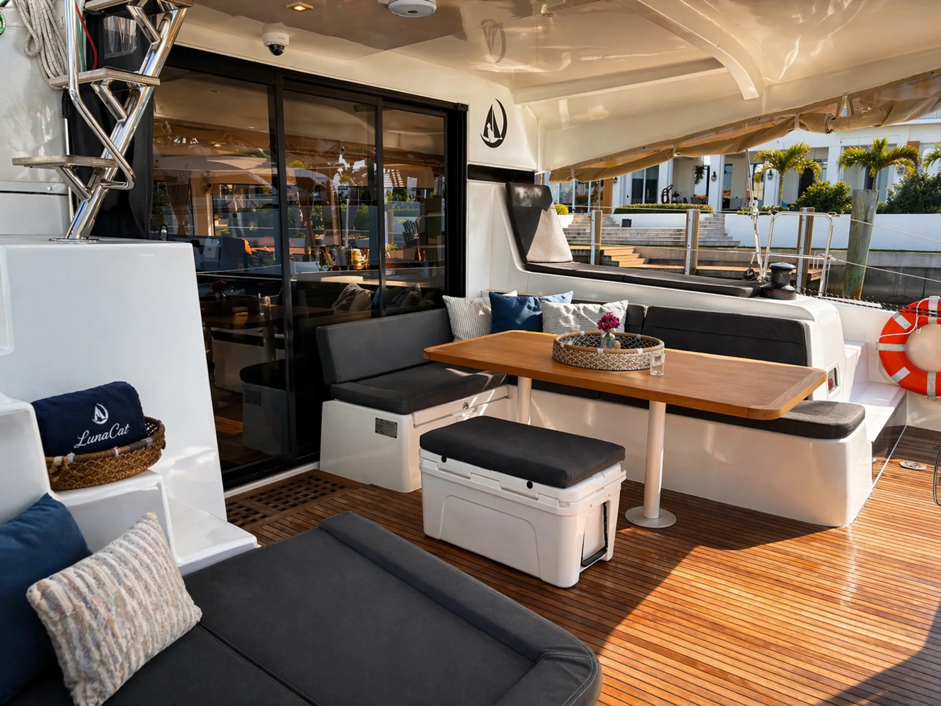 Luxury 2019 Lagoon Sailing Catamaran 42