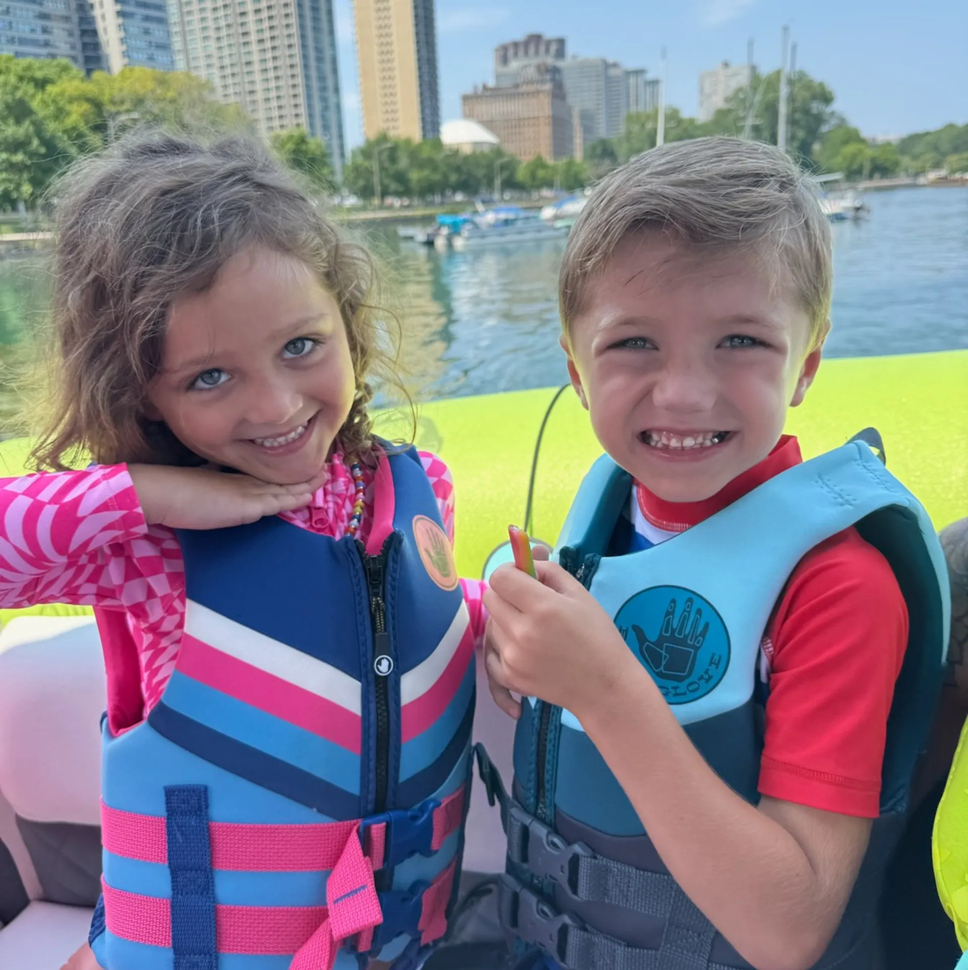 FOUR WINNS BOATS 378 VISTA in Chicago, IL — photo 9