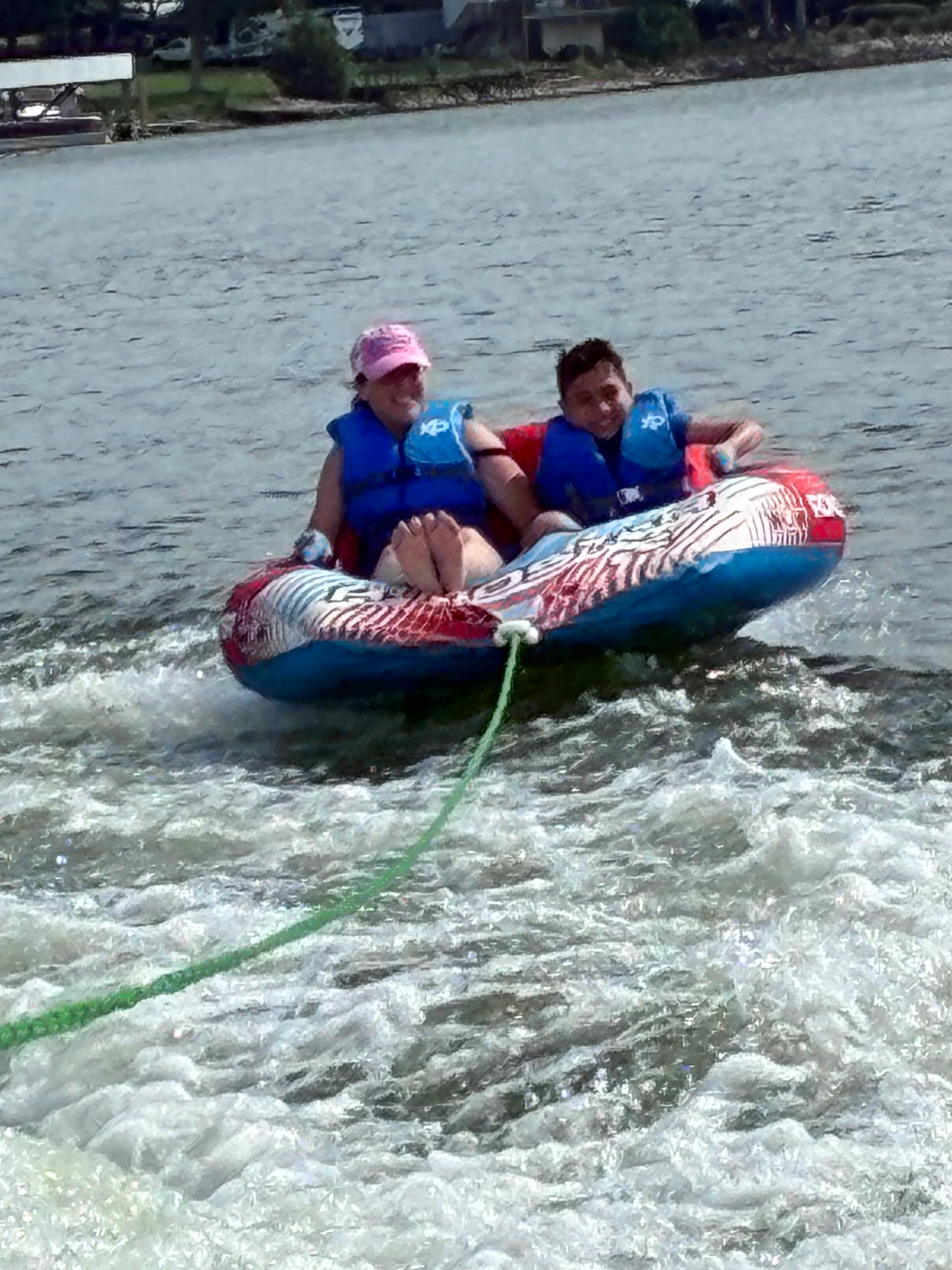 24' pontoon 150hp holds 11 ppl