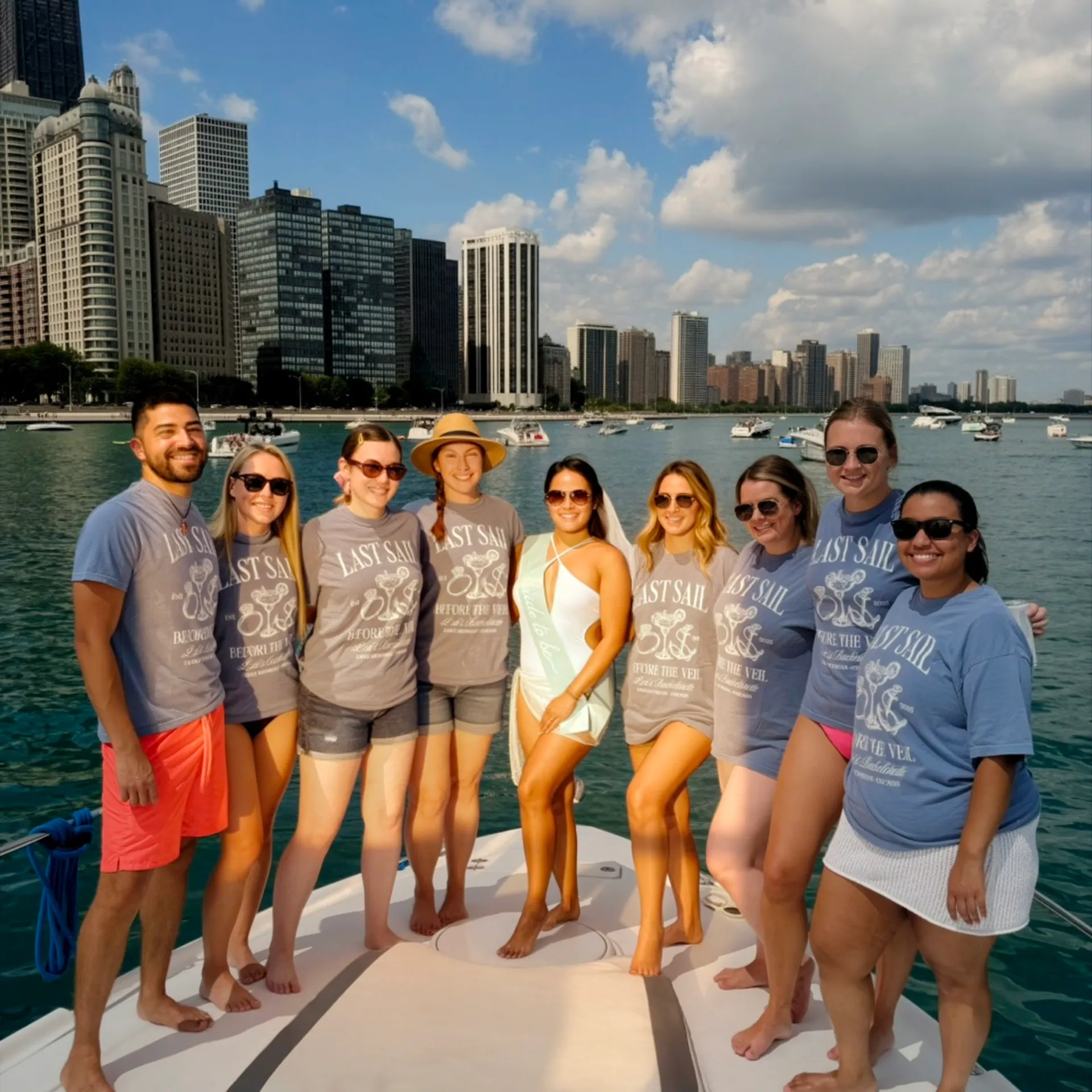 41' Luxury Yacht Charter in Chicago | Playpen &amp; Skyline Cruises