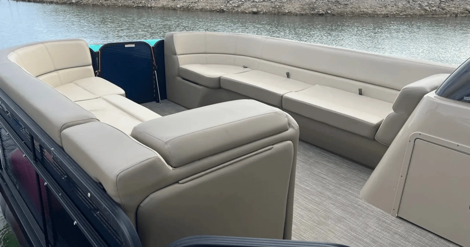 MANITOU PONTOON 25 ENCORE RF VP TRITOON in Austin, TX — photo 7