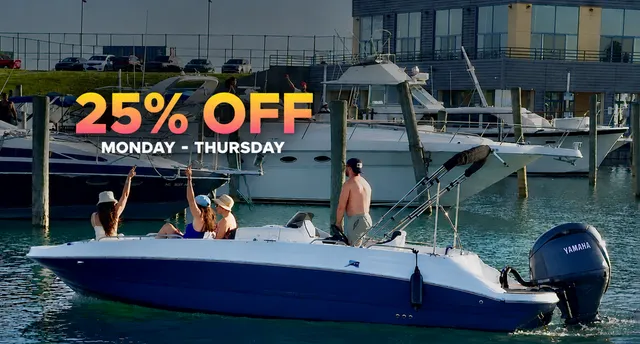 Rent a STINGRAY BOATS deck boat in Detroit, MI near me