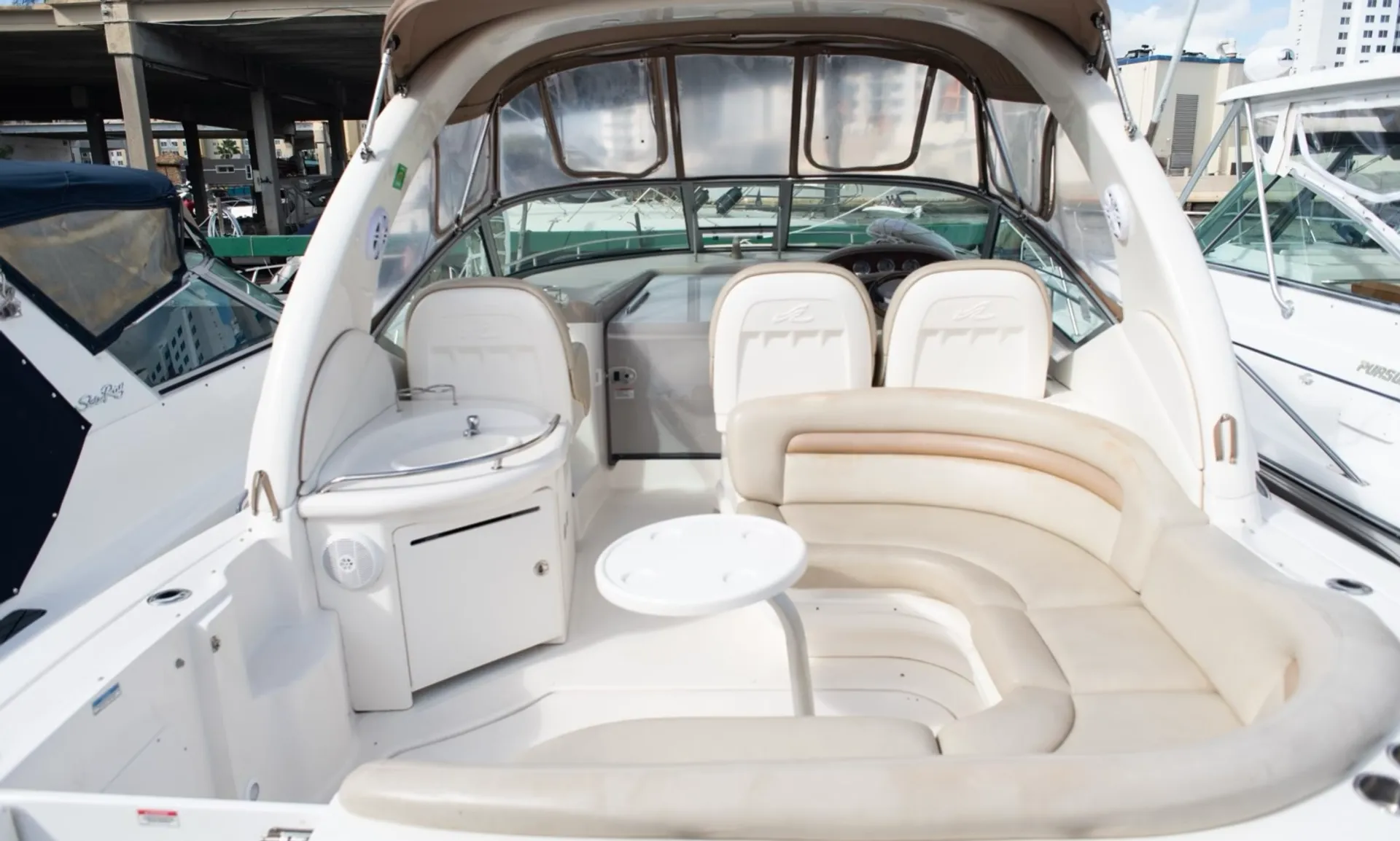 Sea Ray Boats SUNDANCER 340 in Miami, FL — photo 3