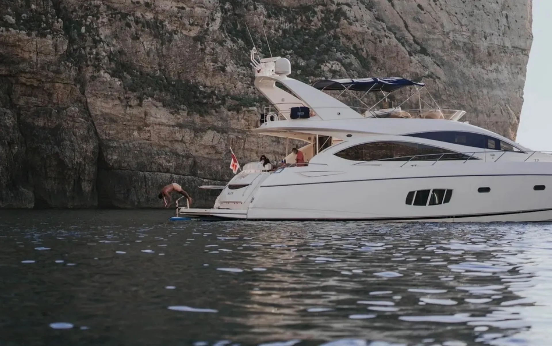 Sunseeker Manhhattan 80 in Miami, FL — photo 10