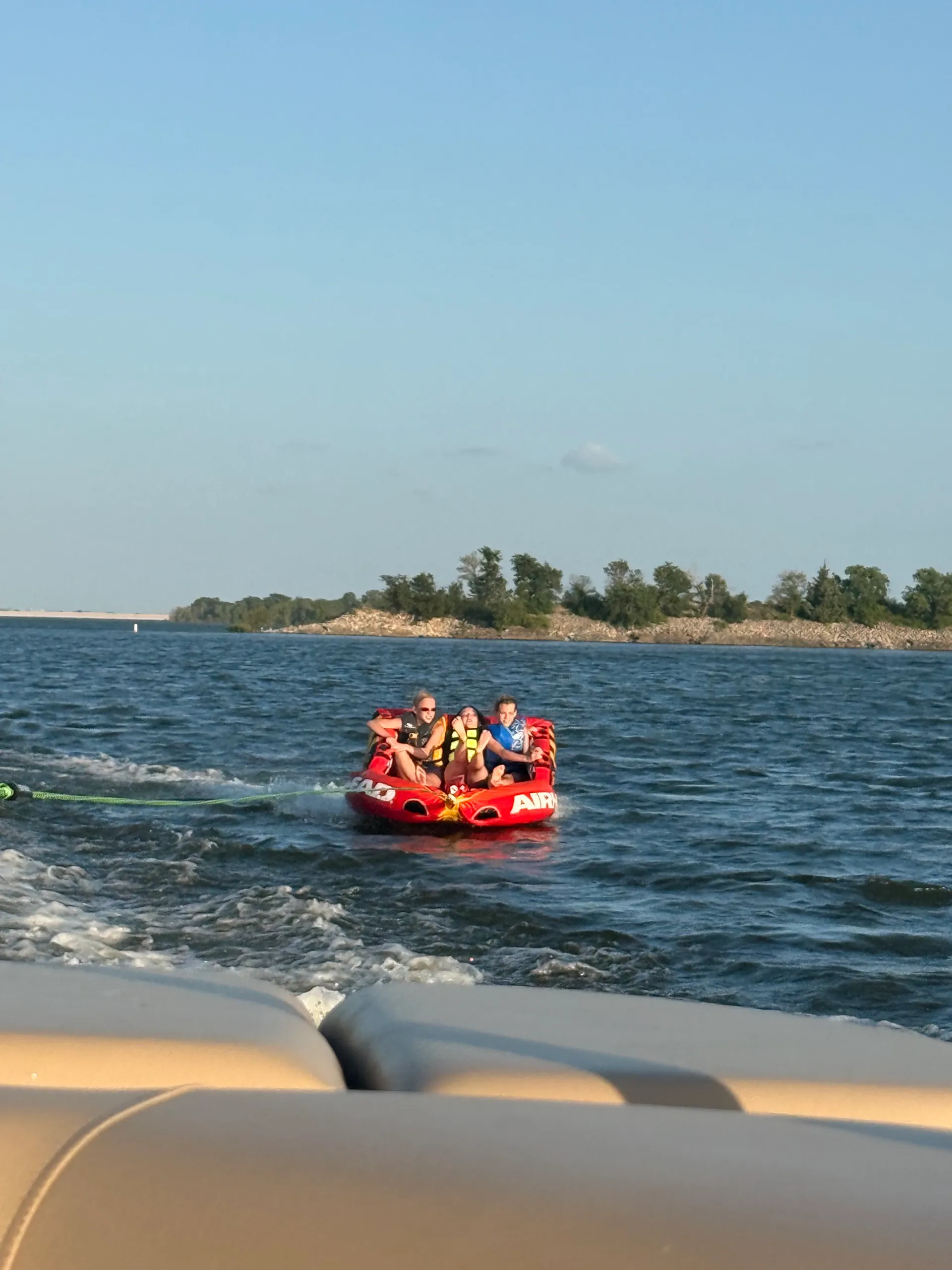 BERKSHIRE PONTOONS 20CL 3.0 in Hickory Creek, TX — photo 4