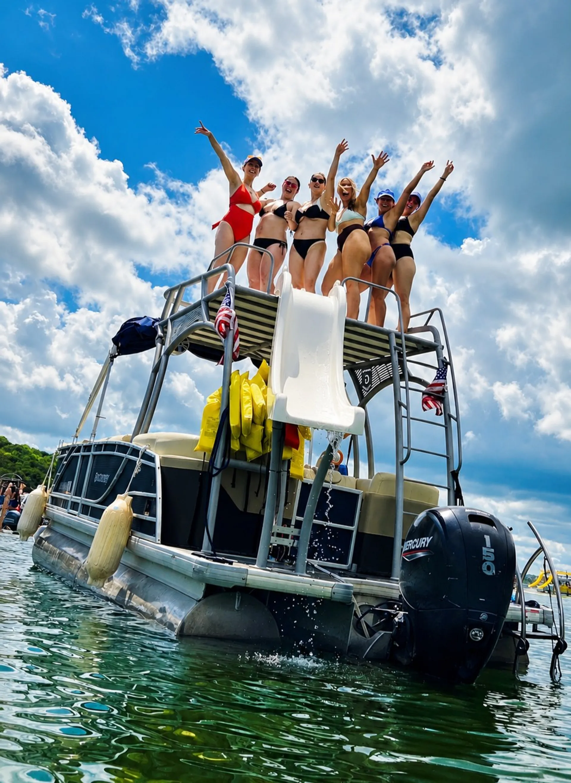 GODFREY MARINE AQUAPATIO 255 SB in Austin, TX — photo 2