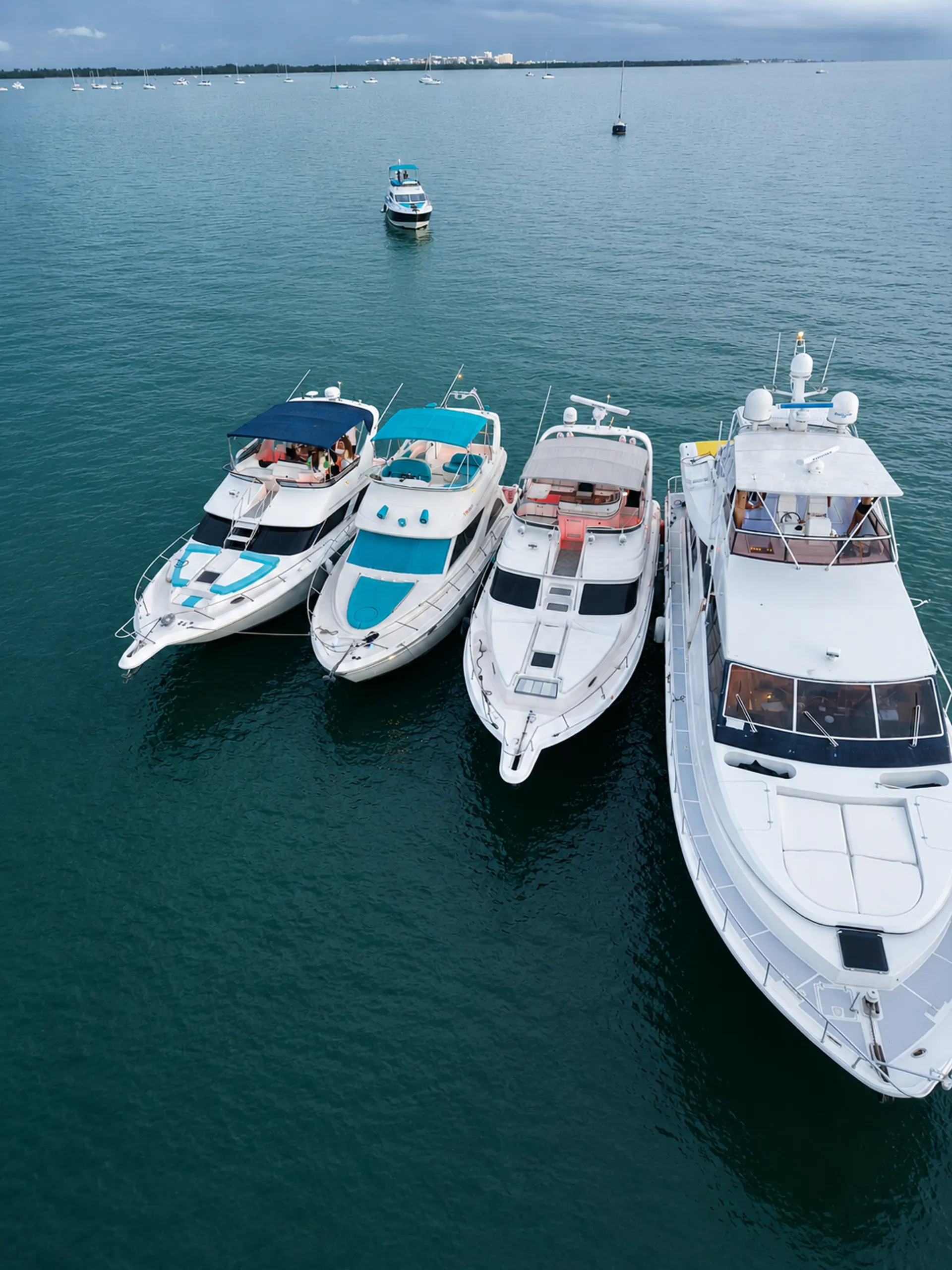 Versilcraft challenger in Miami, FL — photo 6