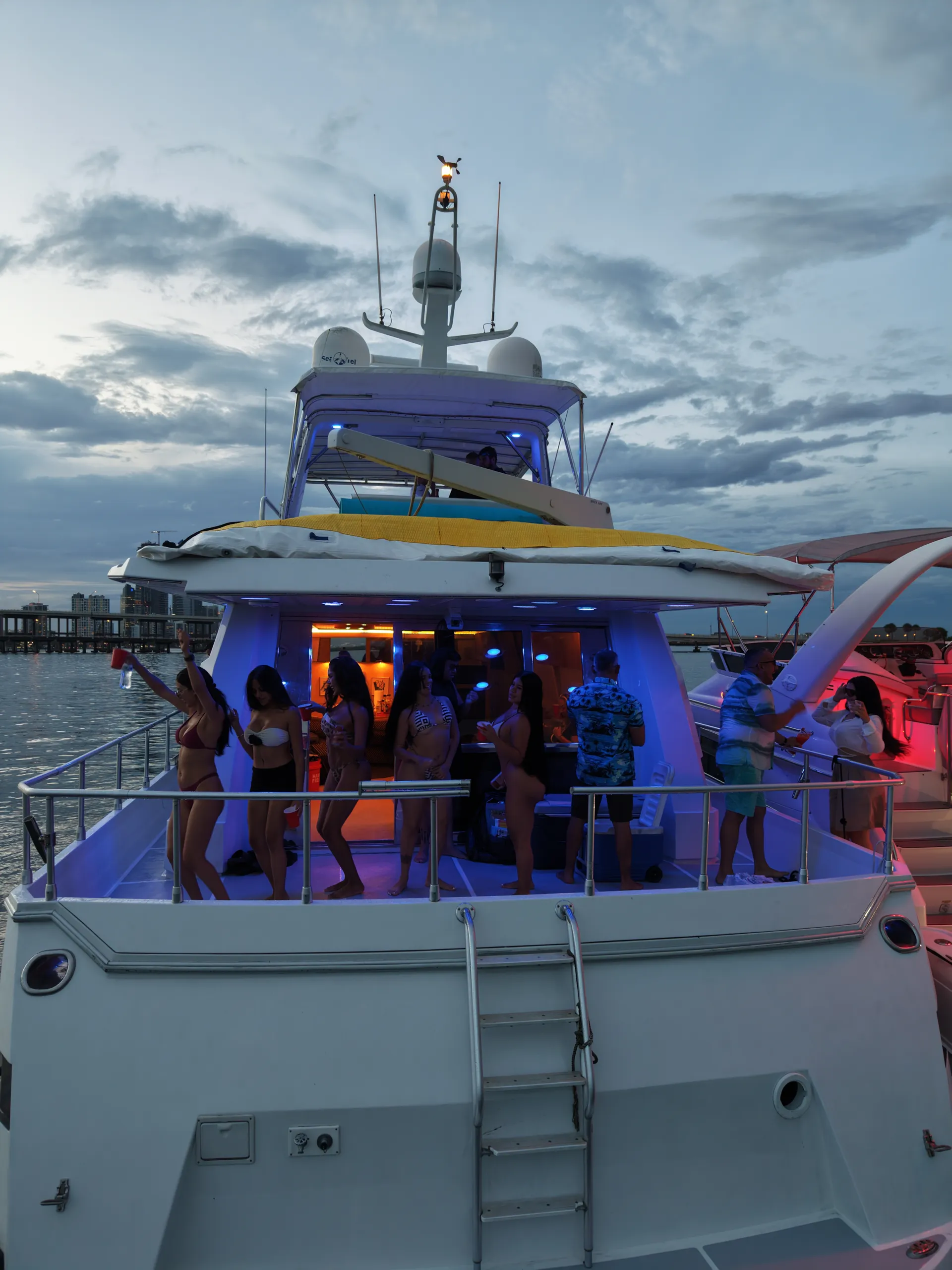 Versilcraft challenger in Miami, FL — photo 7