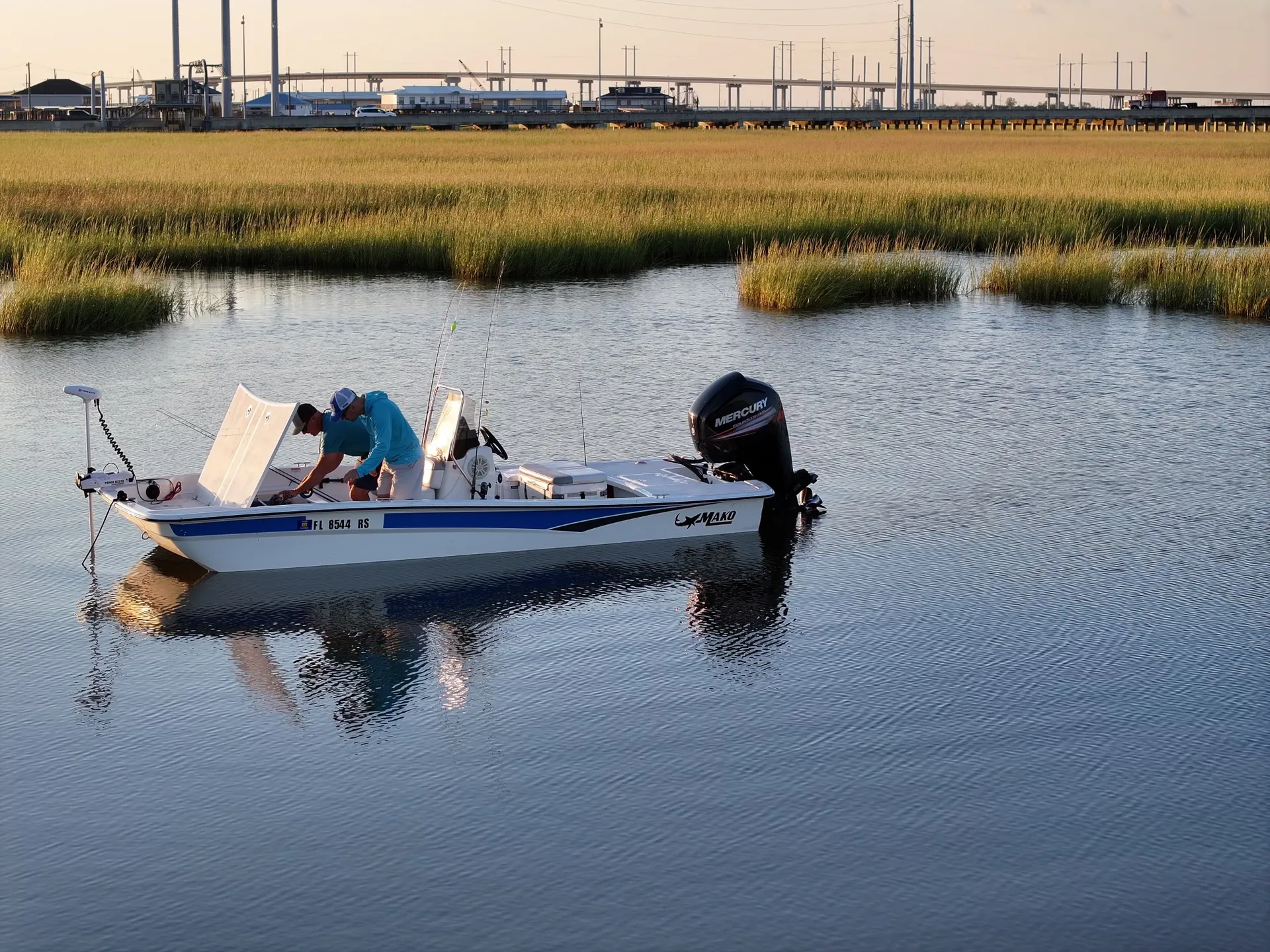 Mako Marine Pro Skiff 17ft CC 75 HP in Navarre, FL — photo 6