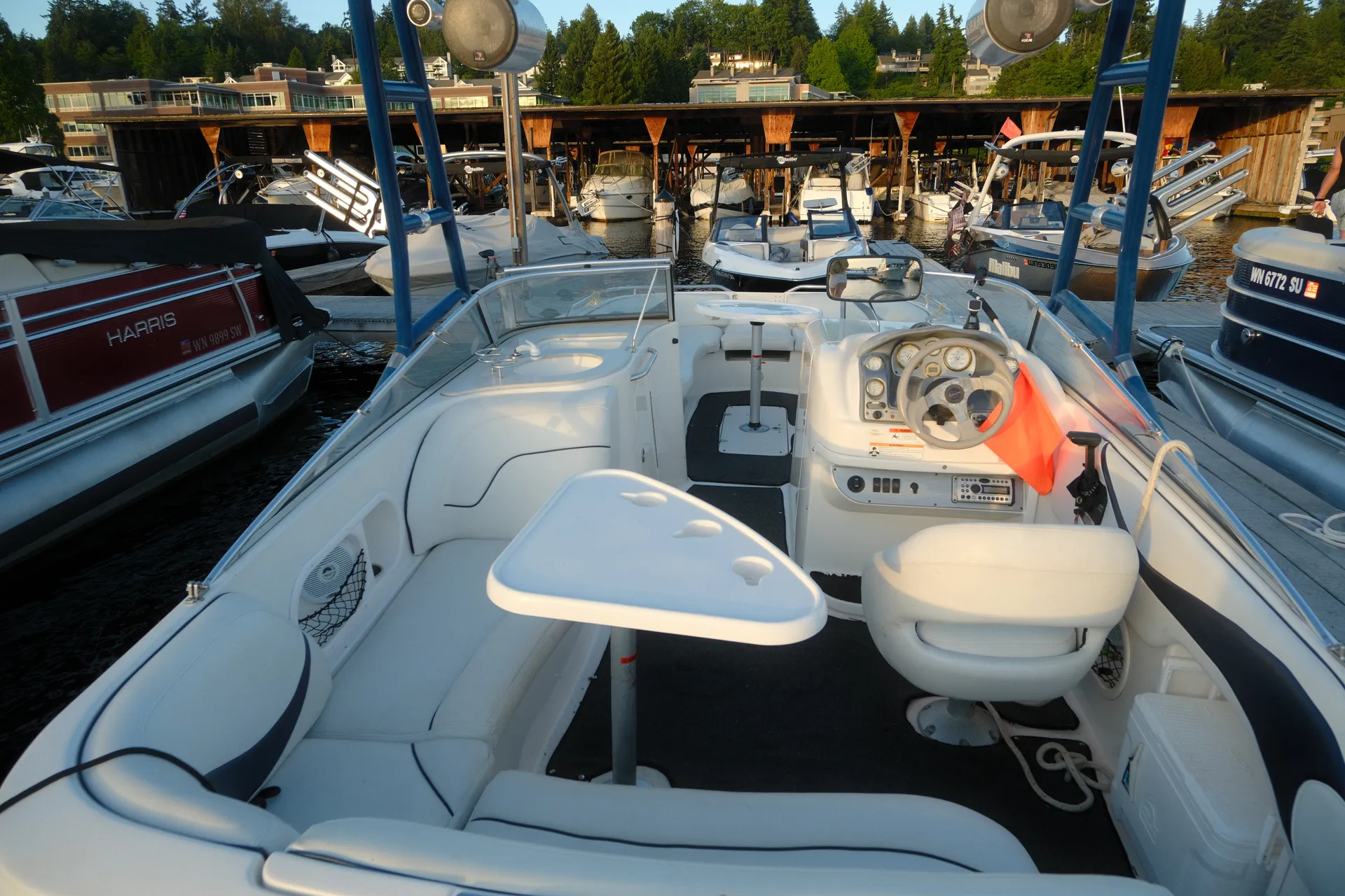 SEASWIRL BOATS 237 DECKBOAT in Kirkland, WA — photo 5