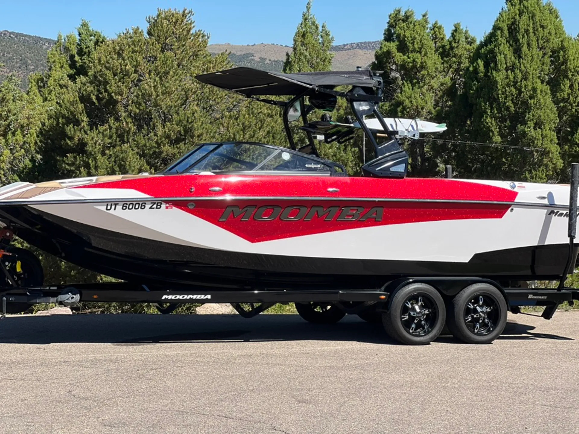 Moomba Makai 24' Fully Loaded Wakesurf Boat | Daily/Weekly 