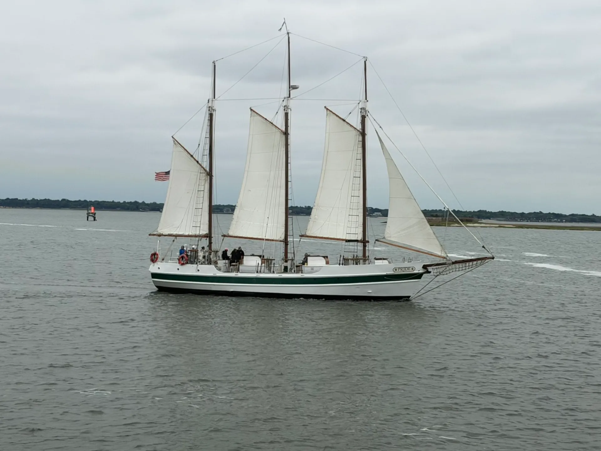 Irish Lobsterman Launch - 24 passenger Charleston Harbor Tour 