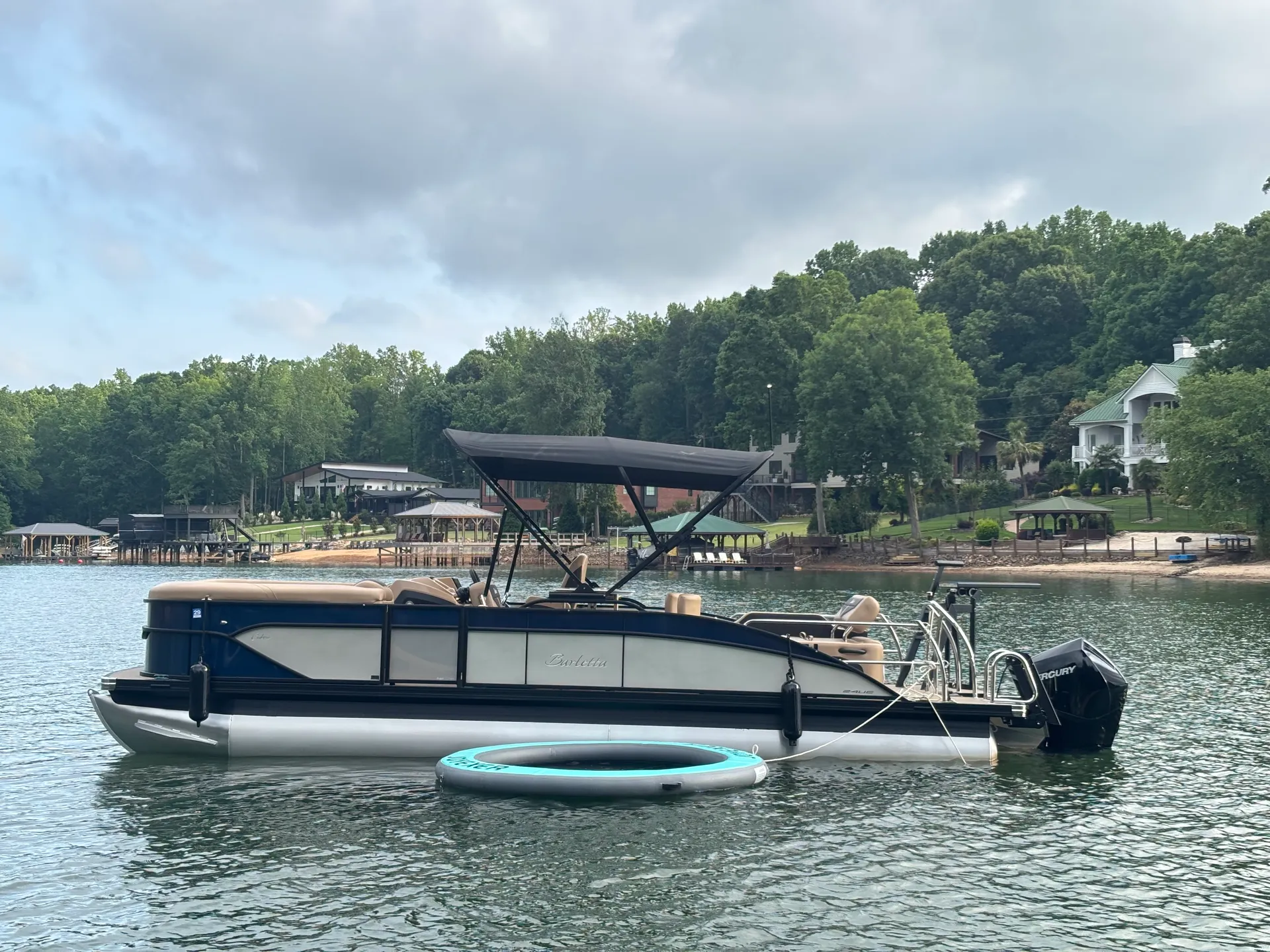 BARLETTA BOATS C24UE TRITOON in Mooresville, NC — photo 2