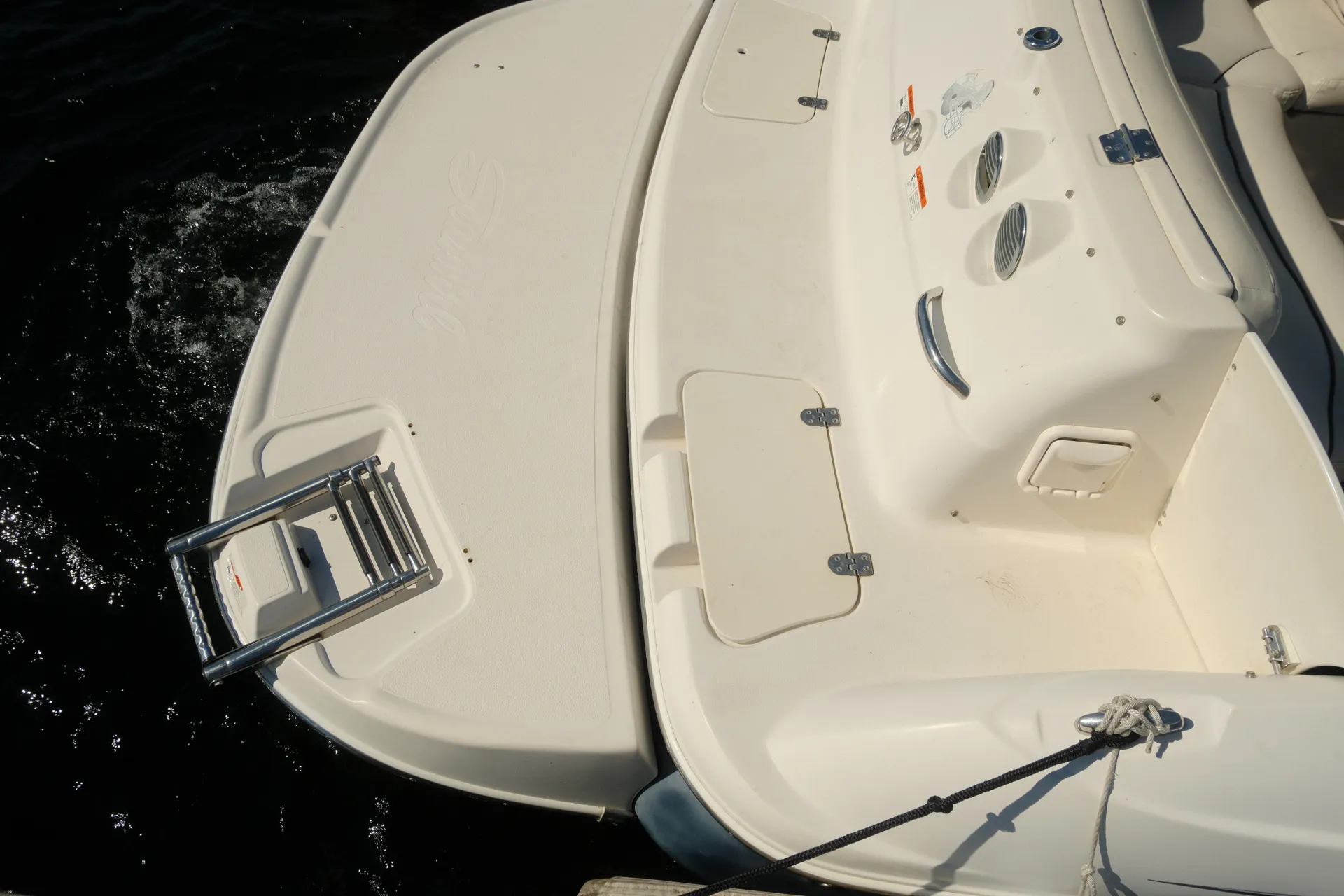 SEASWIRL BOATS 237 DECKBOAT in Kirkland, WA — photo 9