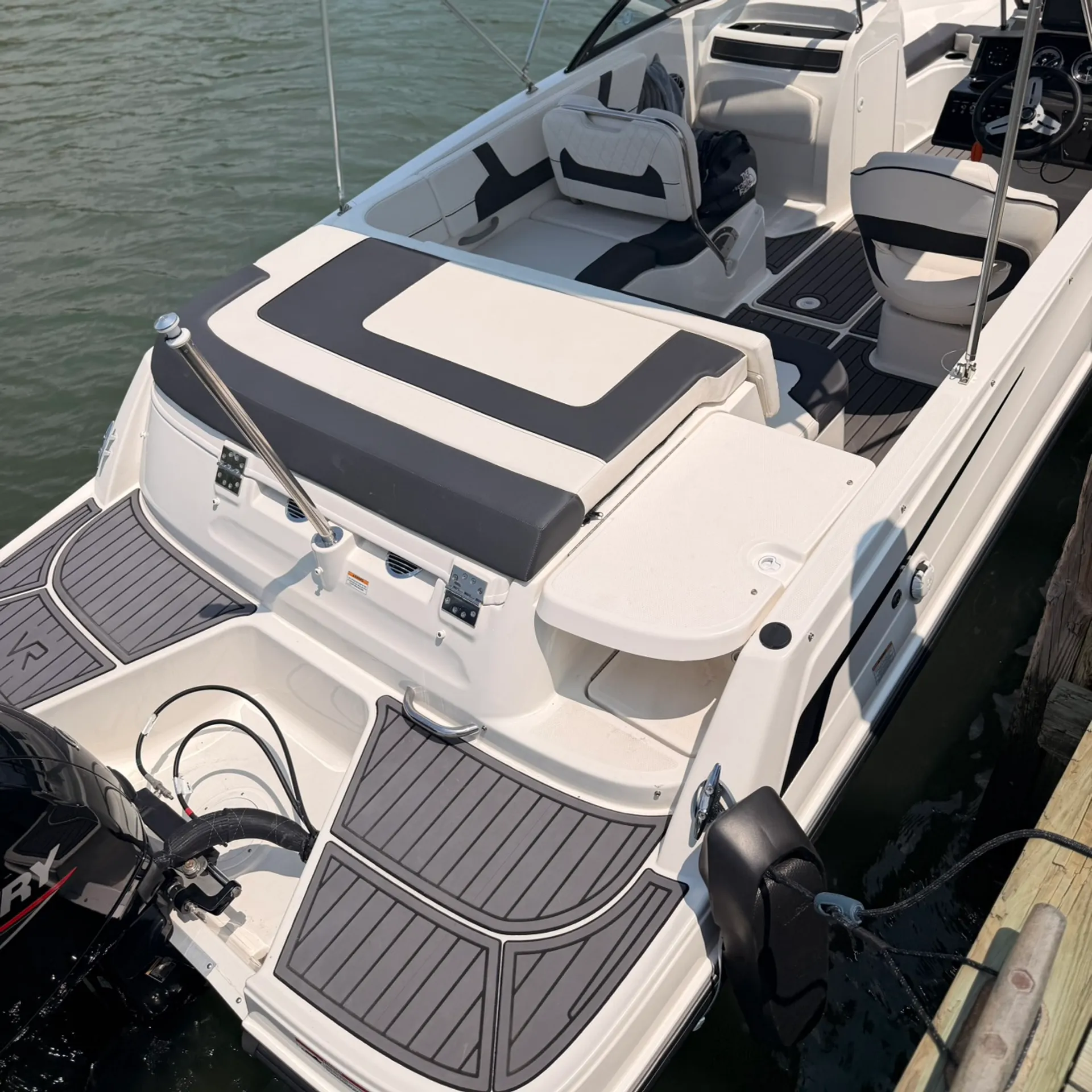 BAYLINER VR5 BOWRIDER OB in Virginia Beach, VA — photo 6