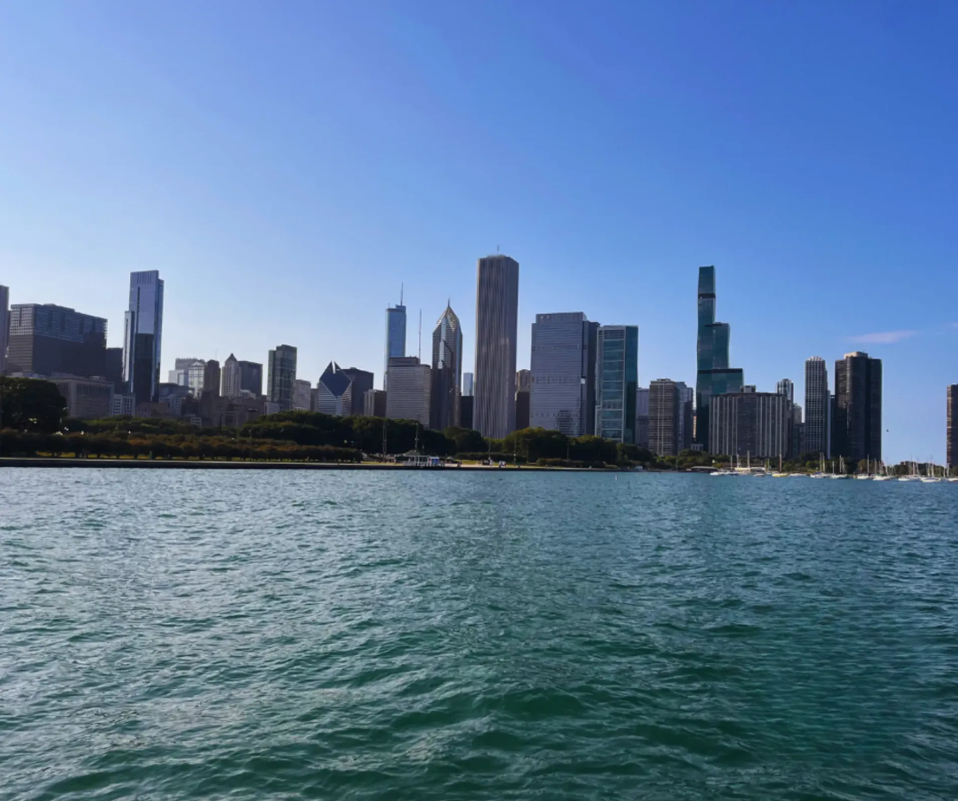 Chicago Luxury Charter, Searay Sundancer 320, 32ft  