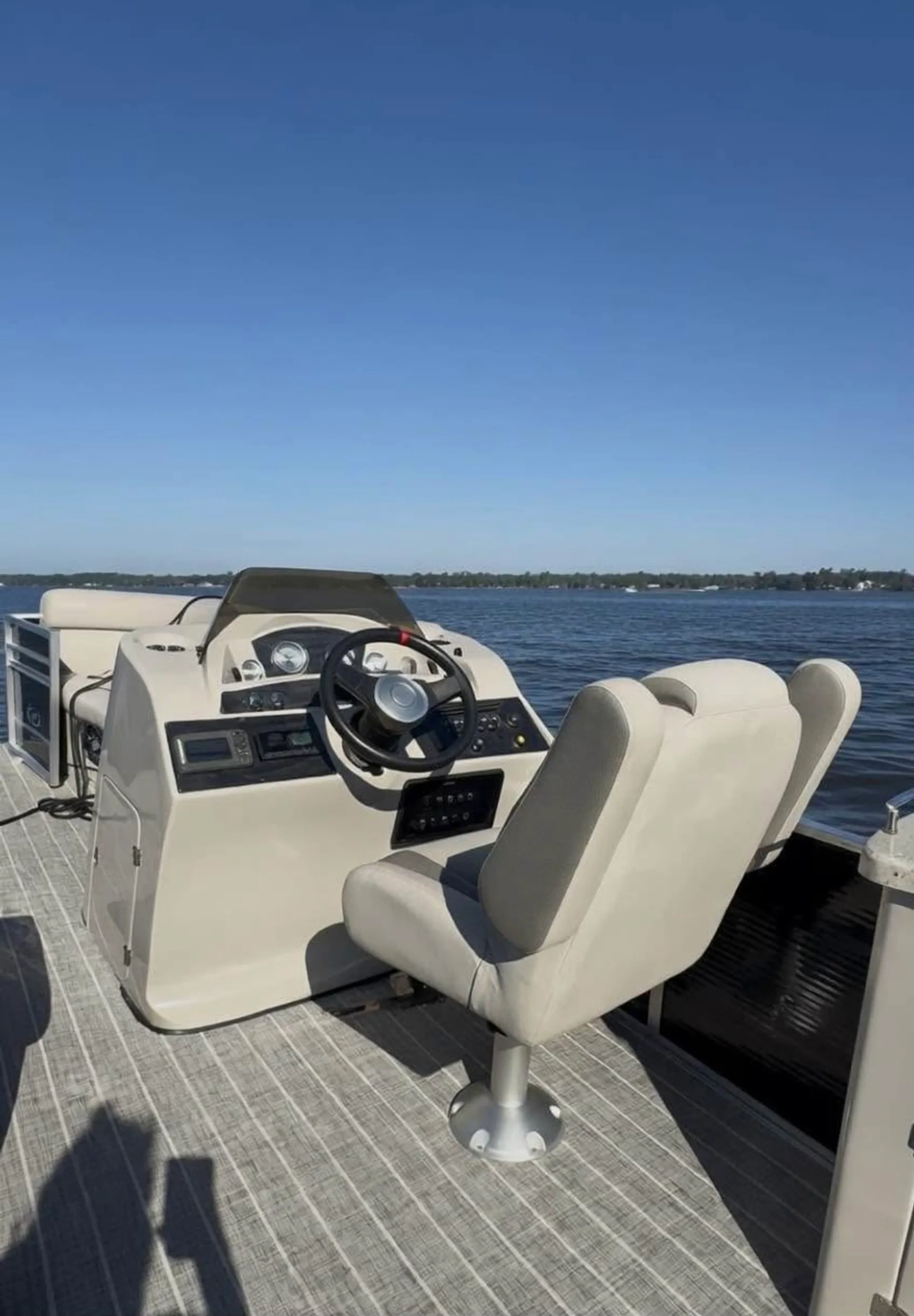 HARRIS BOATS 230 CRUISER SERIES in Fleming Island, FL — photo 6