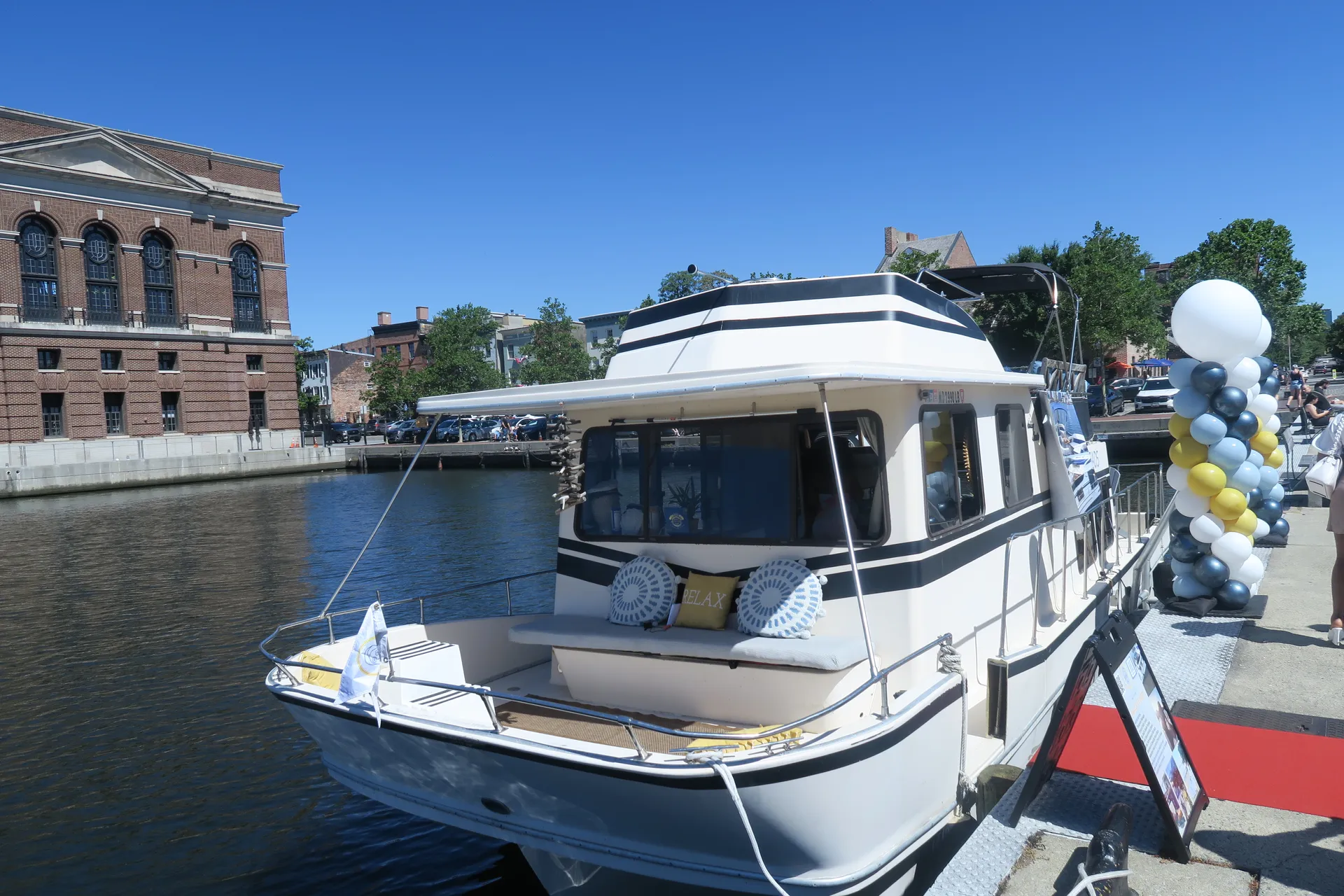 HOLIDAY MANSION BY TANKERS COASTAL BARRACUDA in Baltimore, MD — photo 3