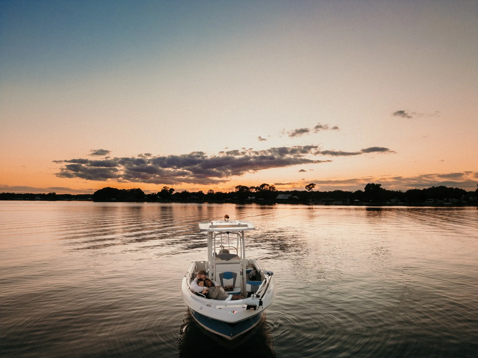 ROBALO R222EX in Mount Dora, FL