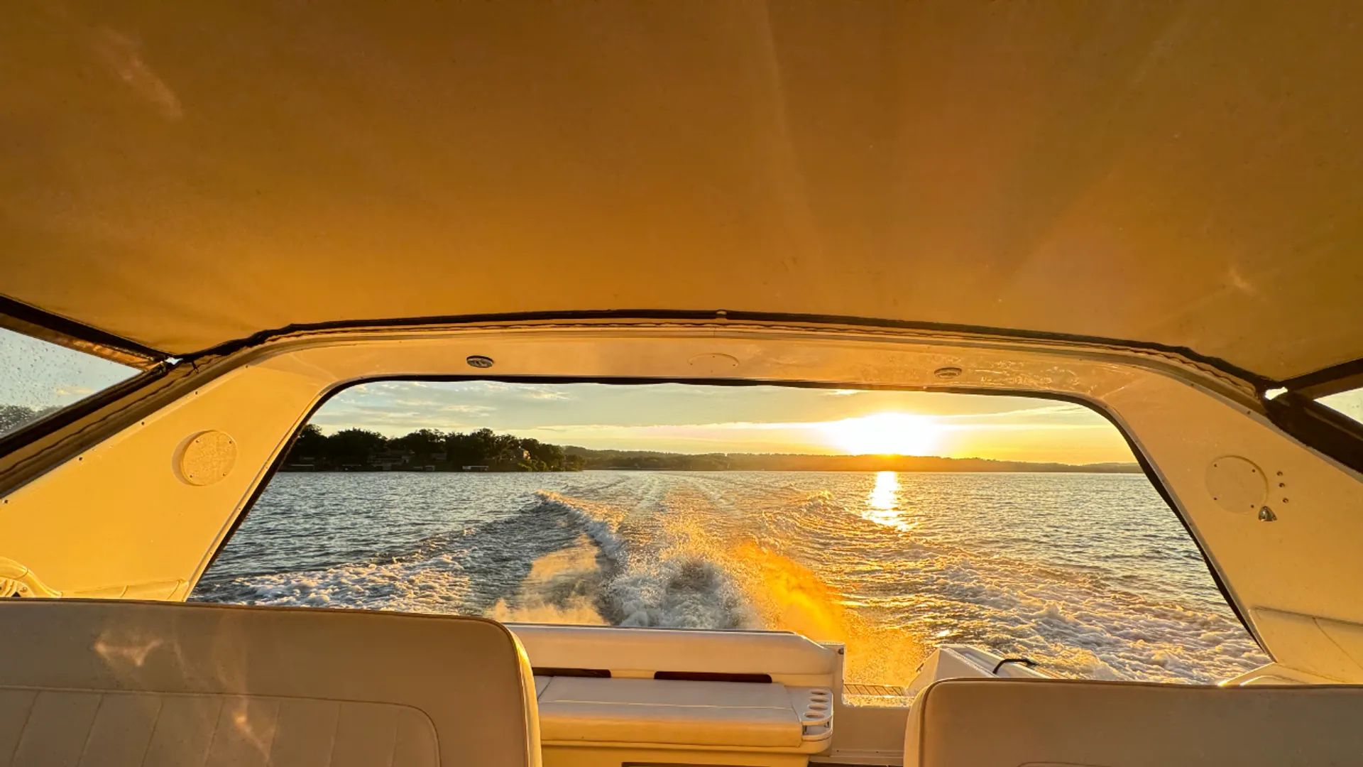 "Our Time" Yacht Charter at The Lake Of The Ozarks