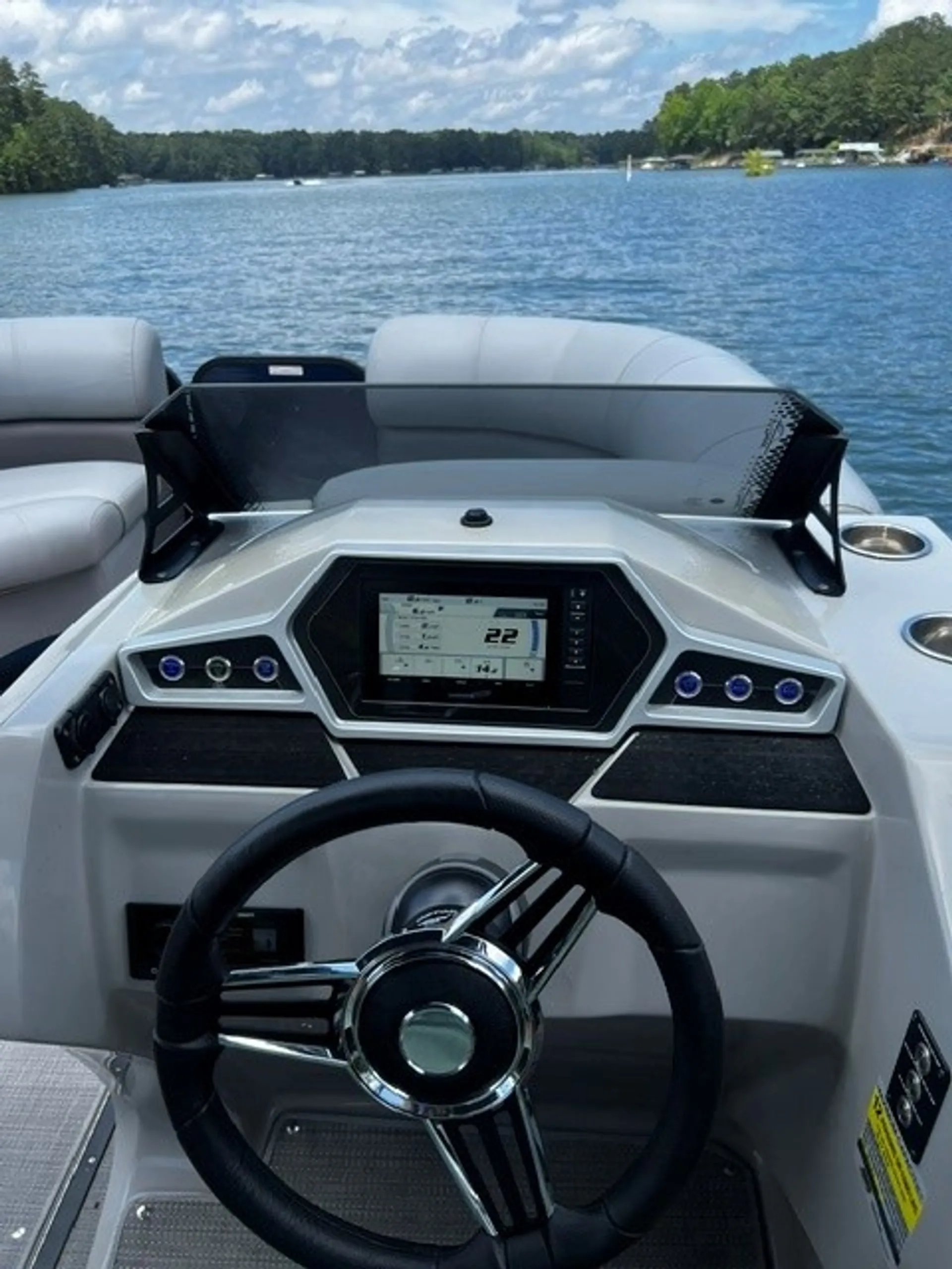 MANITOU PONTOON 23 OASIS RF VP II TRITOON in Acworth, GA — photo 4