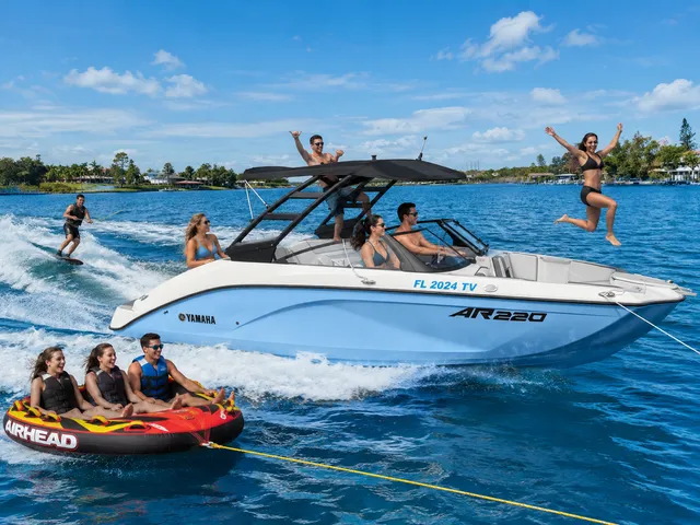 Rent a jet boat in Riverview, FL near me