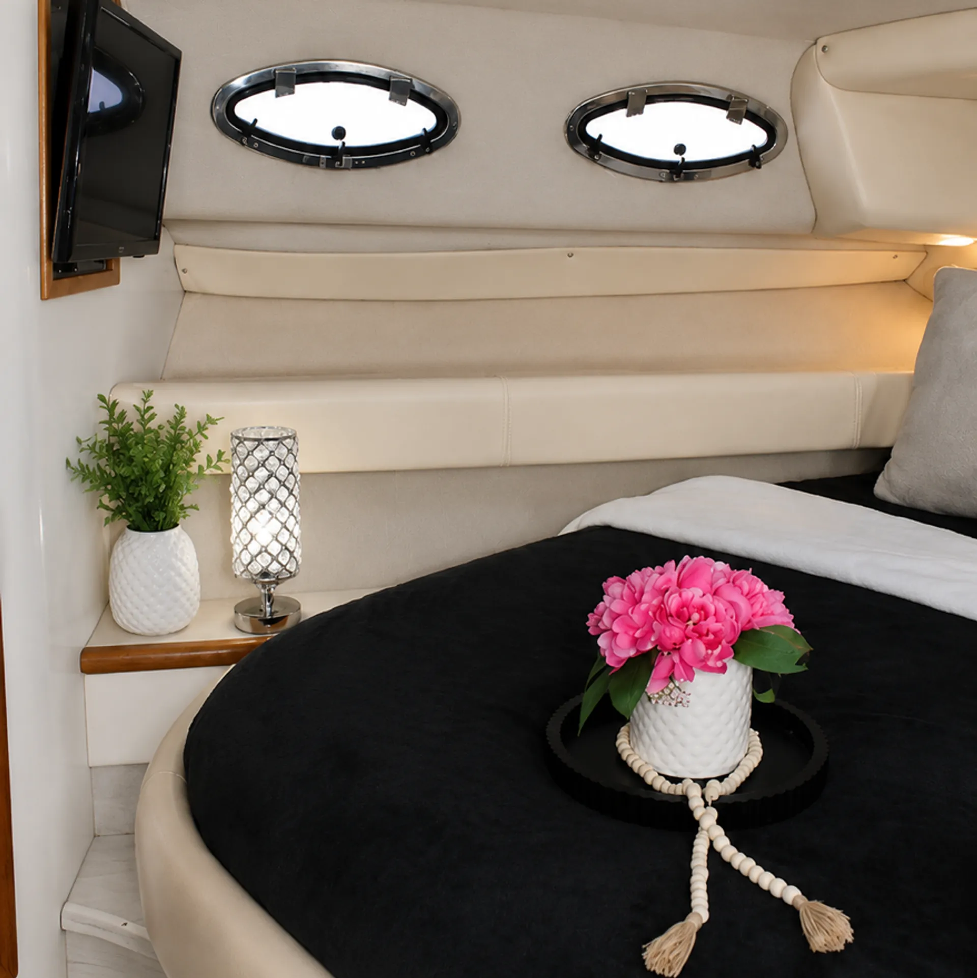 Sea Ray Boats 450 Sundancer in Miami, FL — photo 9