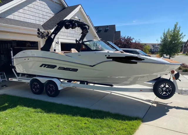 Rent a MB SPORTS ski and wakeboard in Canyon Lake, TX near me