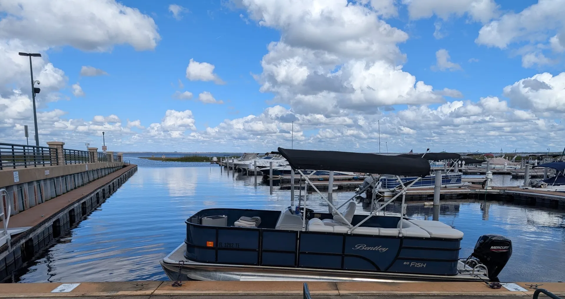 Pontoon Bentley Fish 20 in St. Cloud, FL — photo 2