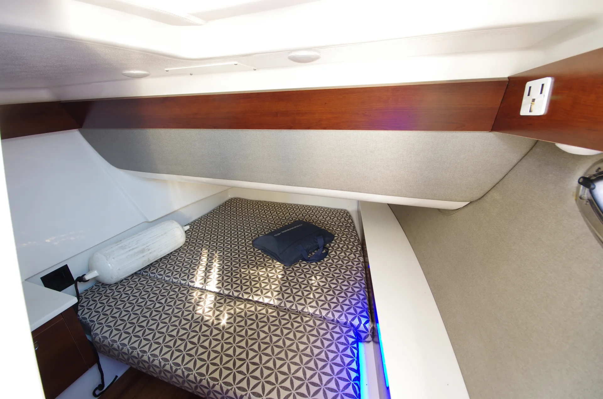 CHAPARRAL BOATS 300 OSX in Gravois Mills, MO — photo 8