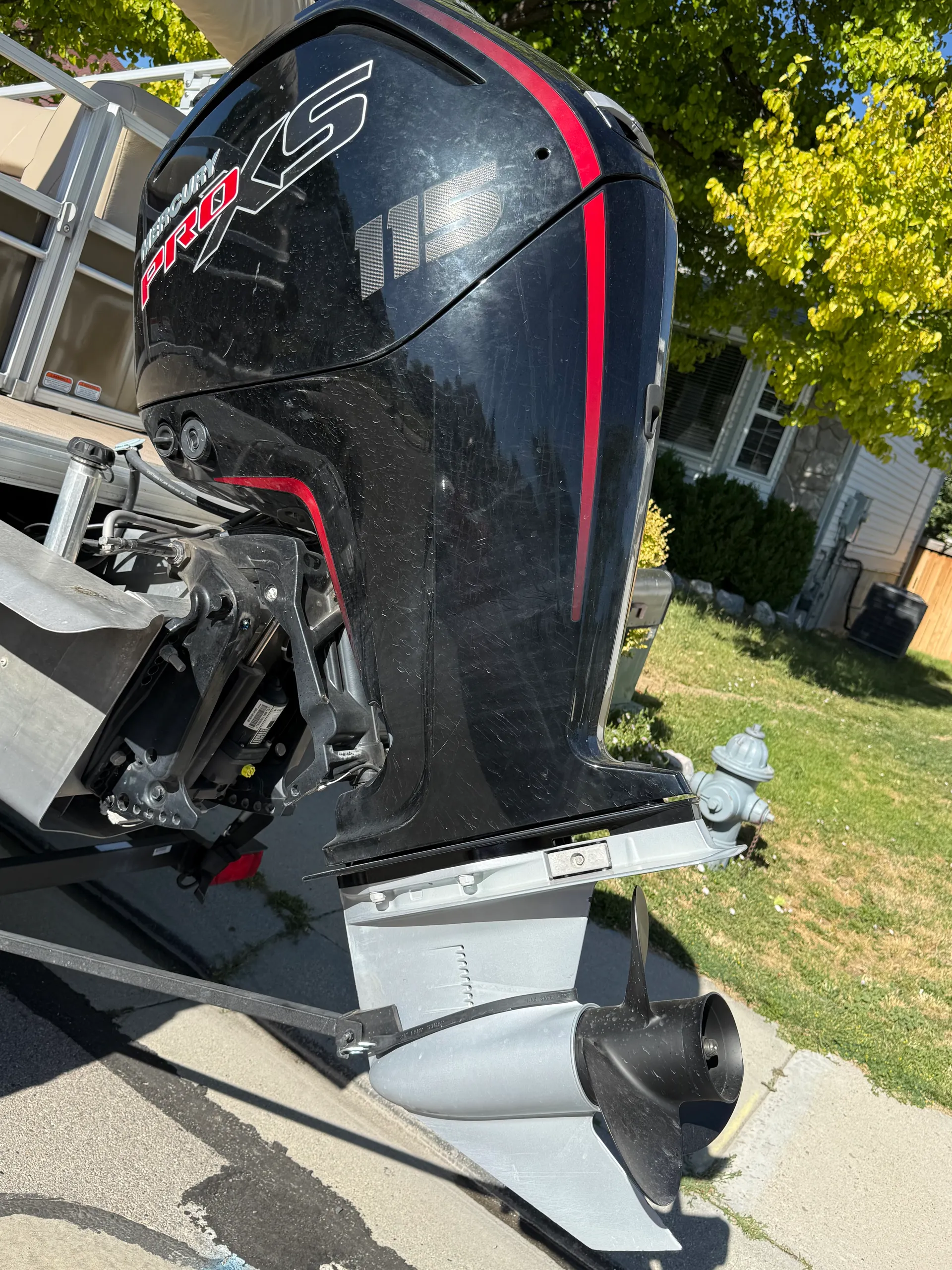 22' Party Barge: 2019 Sun Tracker Pontoon Rental 🚤